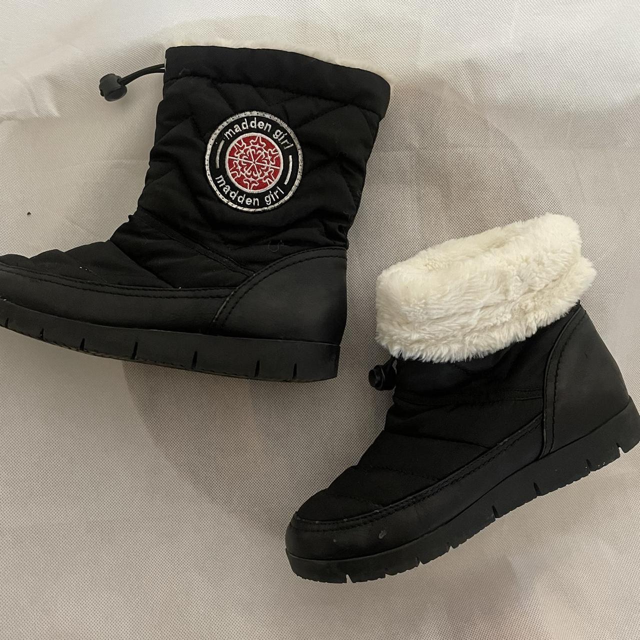 MADDEN GIRL - Steve Madden snow boots Women size... - Depop