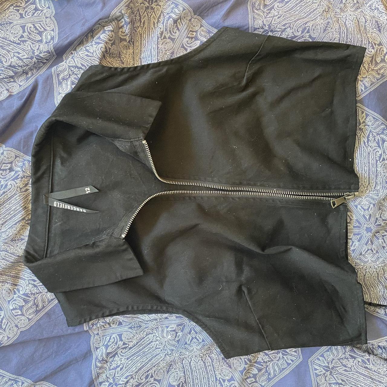 Black zip up cropped Dangerfield collared vest with... - Depop