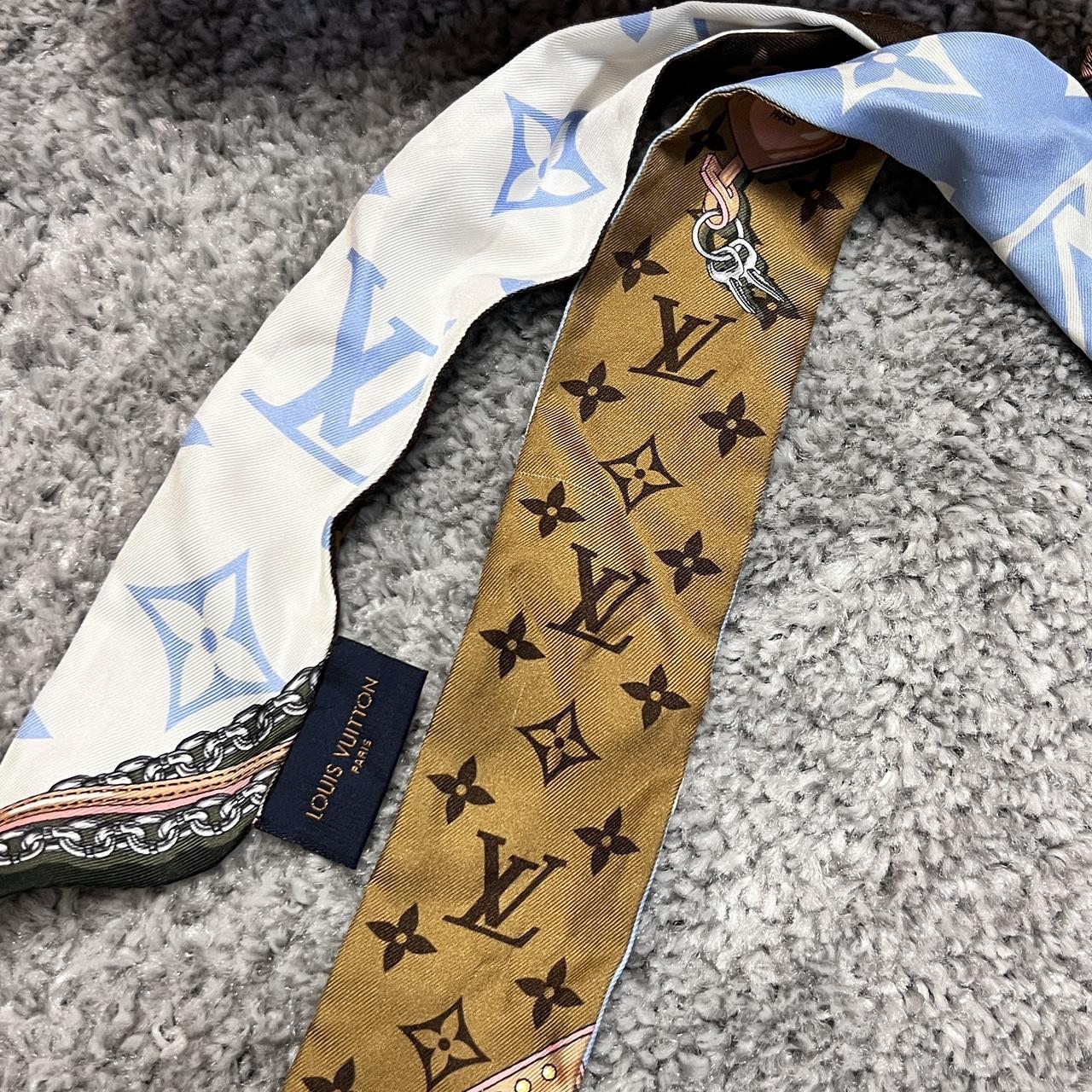 Louis Vuitton Silk Scarf Comes with Box and - Depop