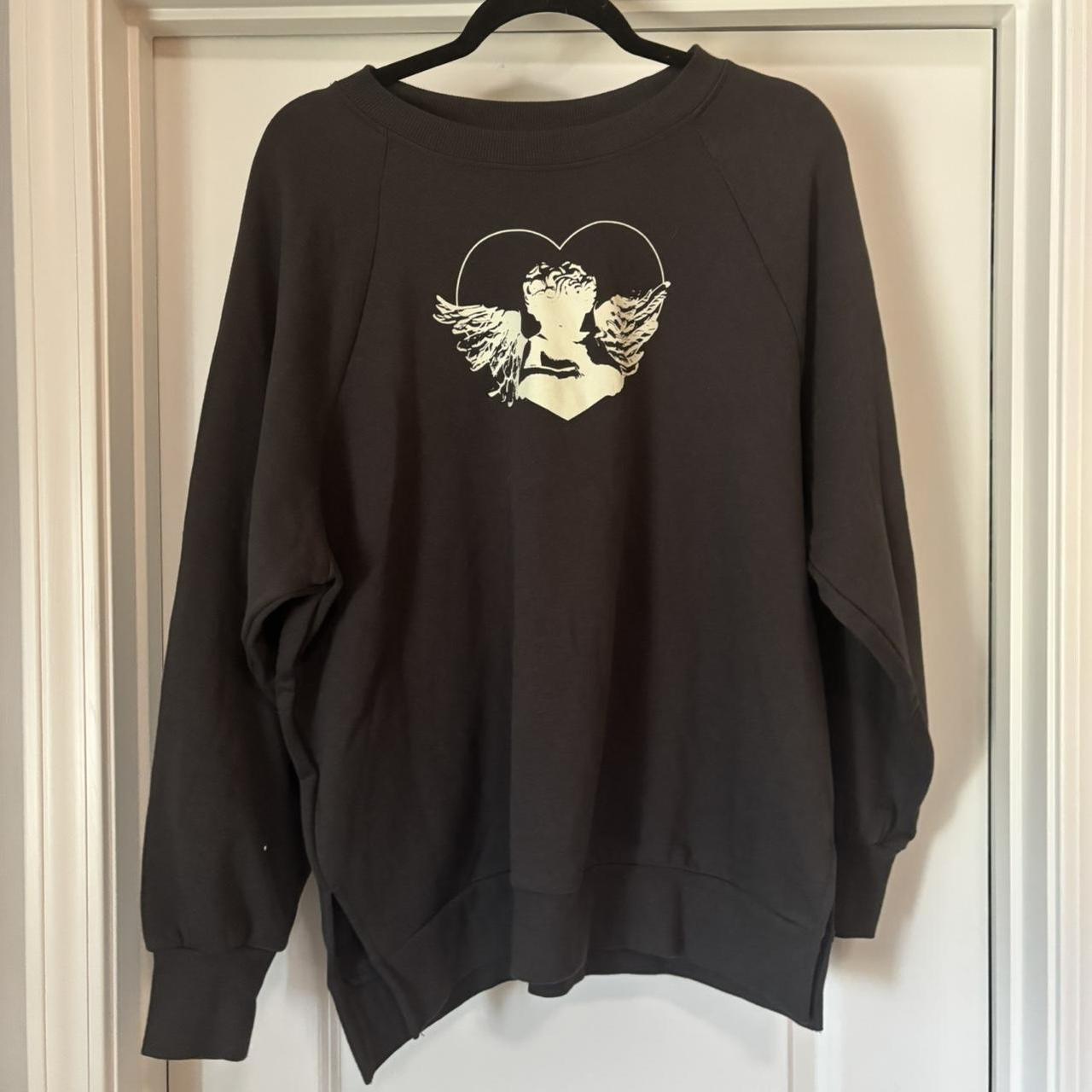 item listed by londonelise__