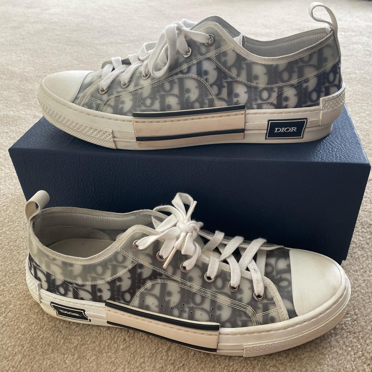 Dior Men's White and Navy Trainers | Depop