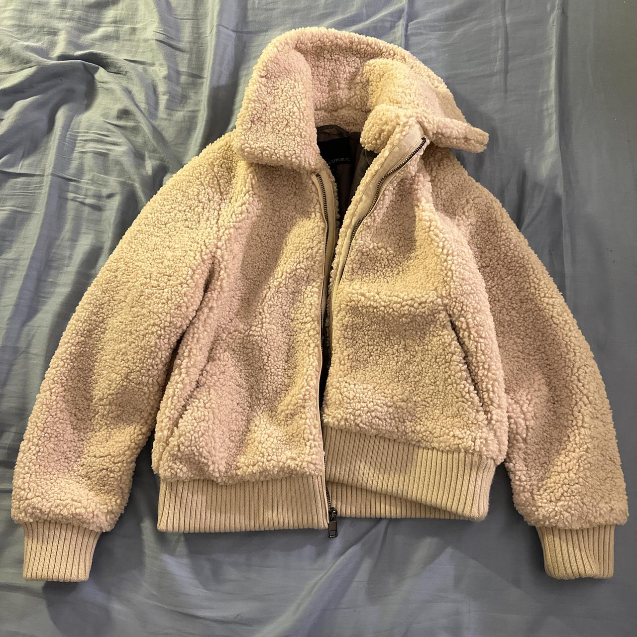 Banana Republic cream sherpa bomber Runs Depop