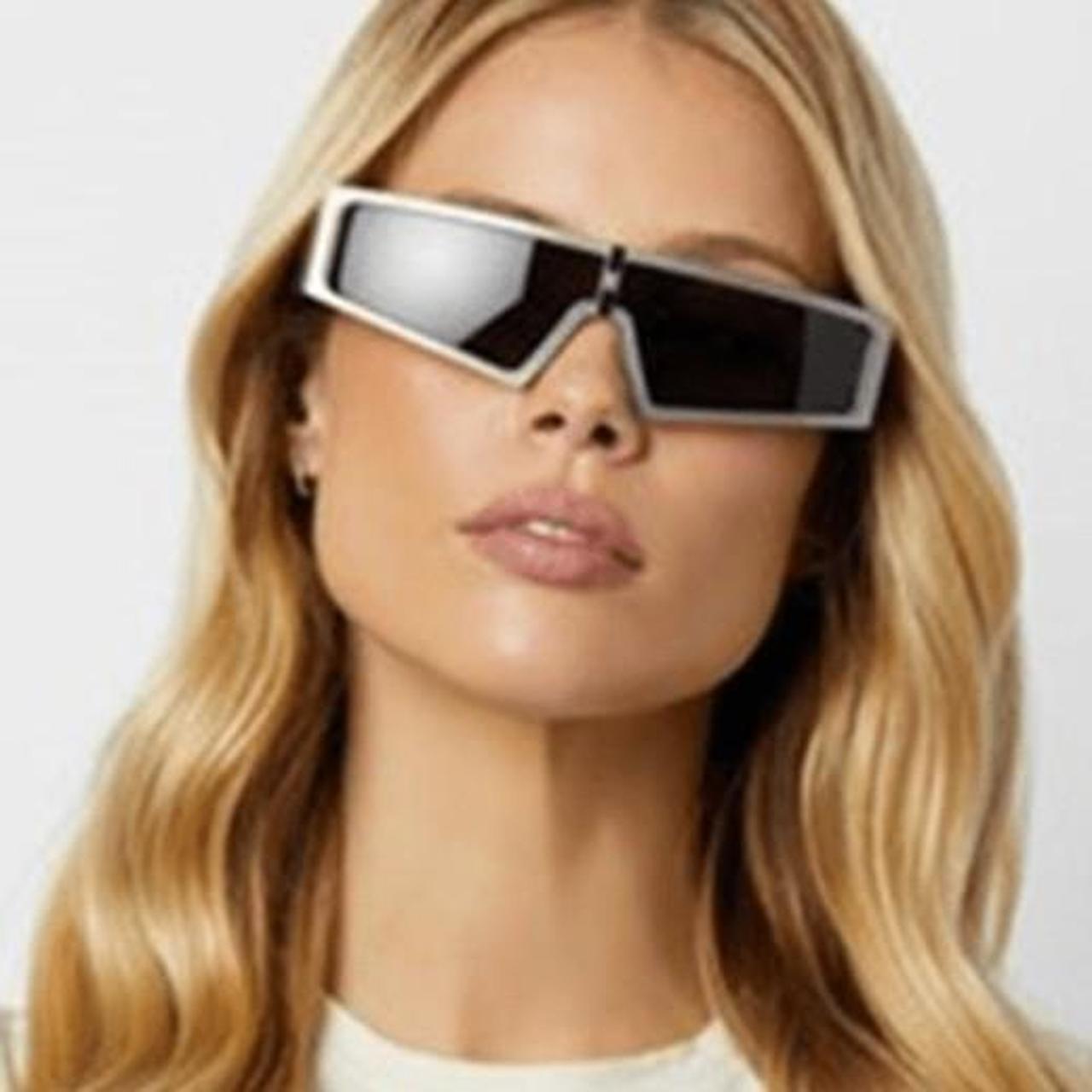 DIFF Women's Sunglasses - Grey/Silver – Diff Eyew… - image 1