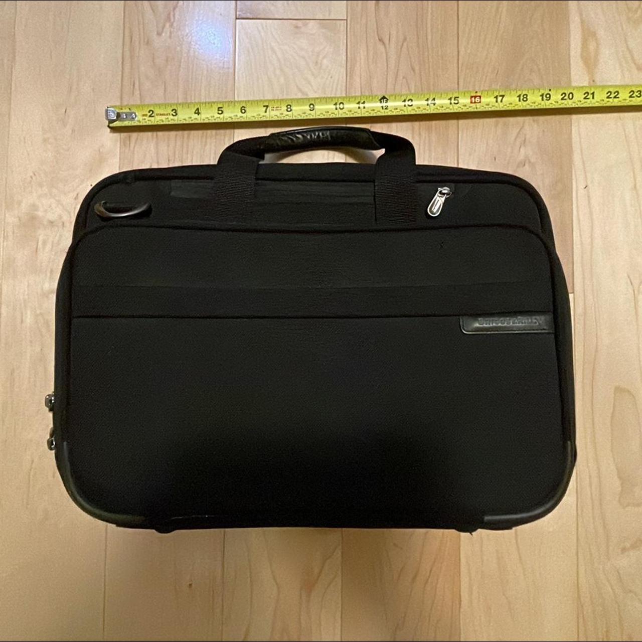 Briggs and Riley Large Expandable Brief - Depop