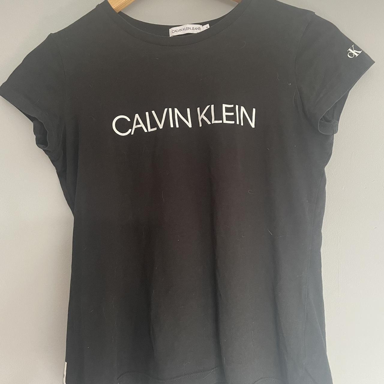 Calvin Klein Women's Black T-shirt | Depop