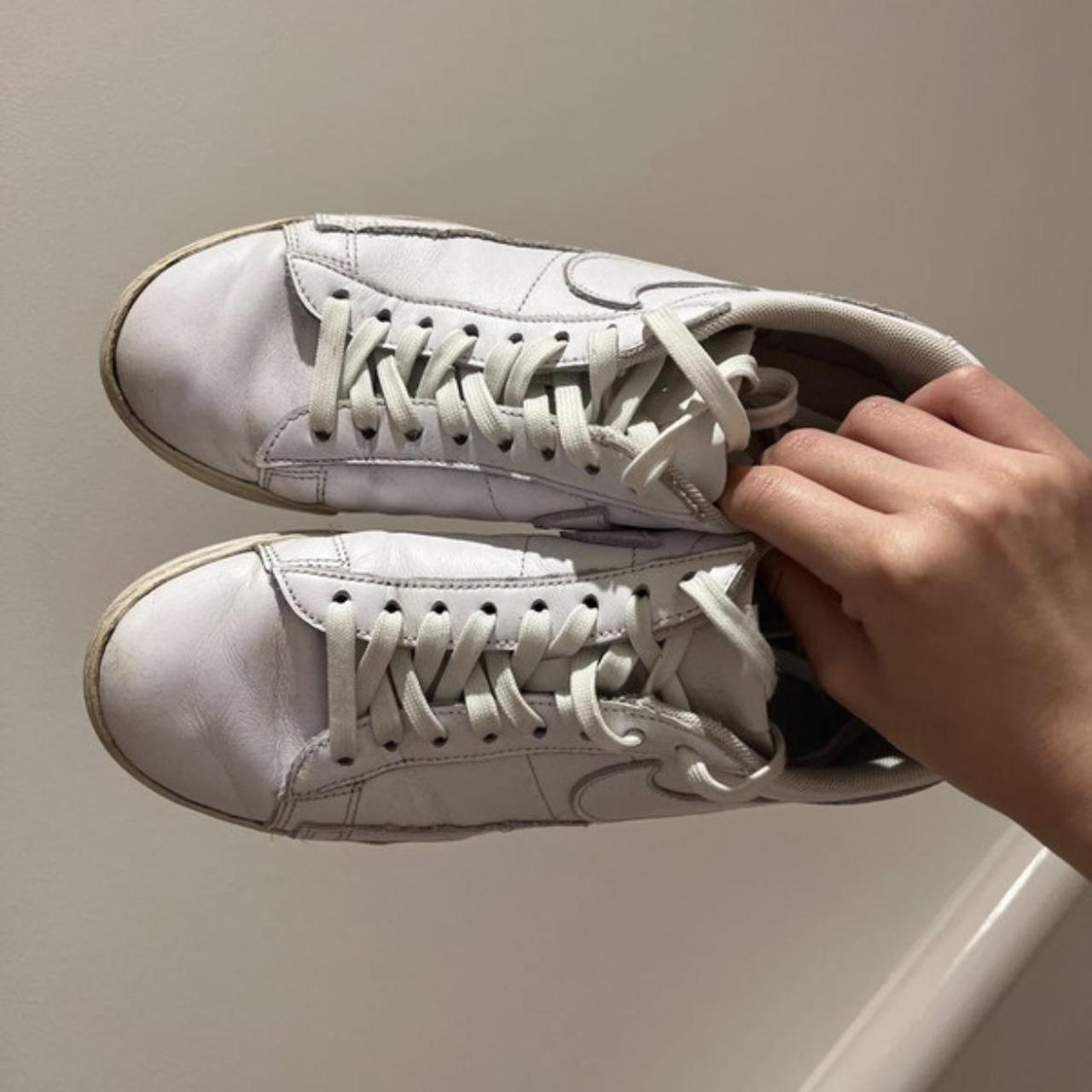 Nike Women's White and Cream Trainers | Depop