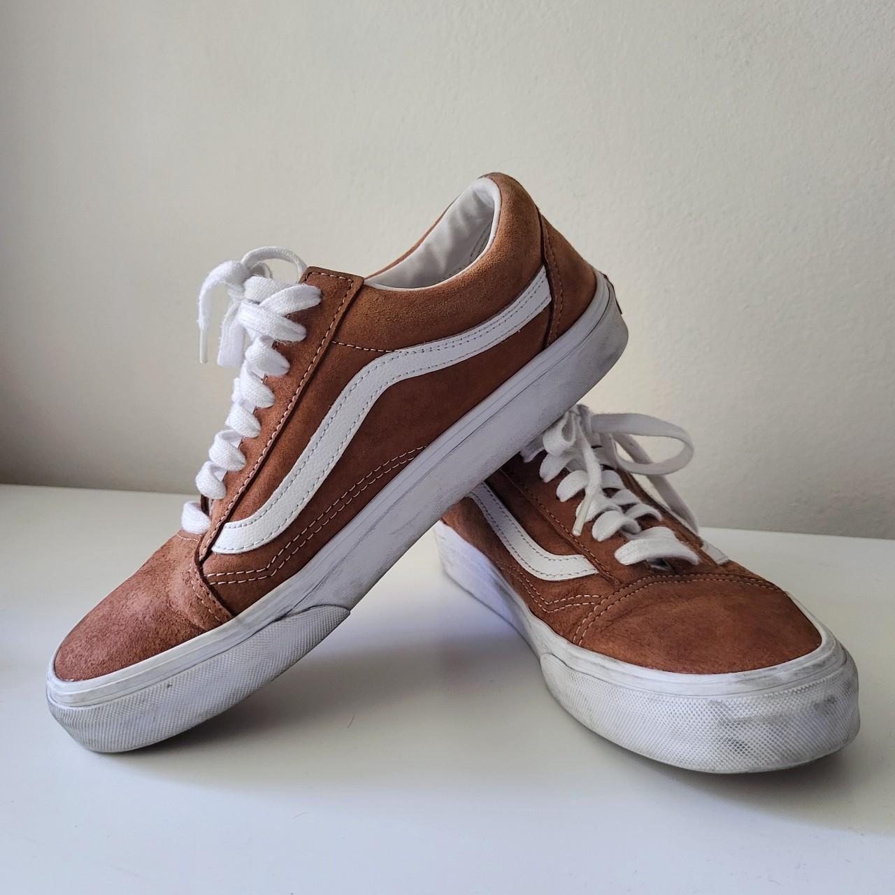 Old Skool Vans Shoes in Pig Suede Brown Iconic