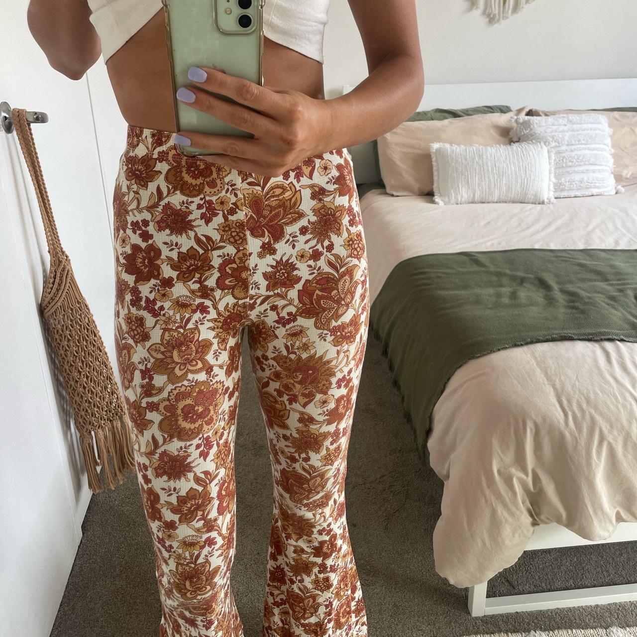 Size 8 Ghanda flare pants! My favourite pants but... Depop