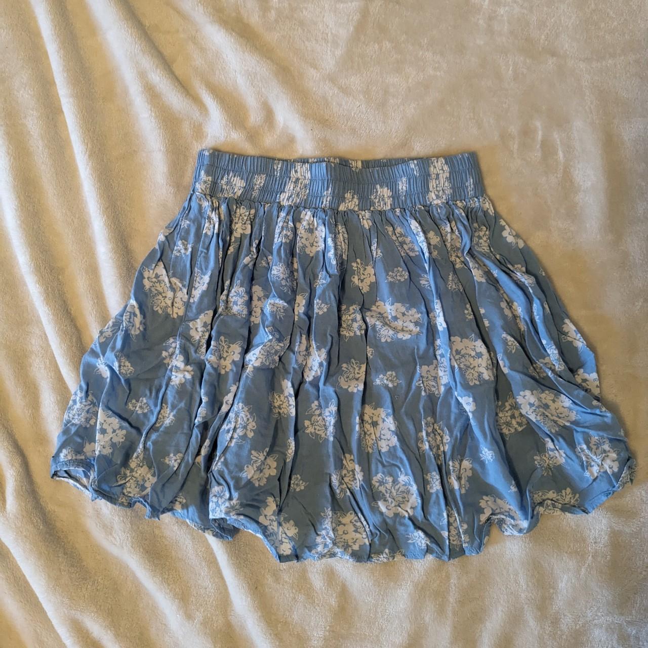 Cutest baby blue skirt with white flowers Mini yet... - Depop