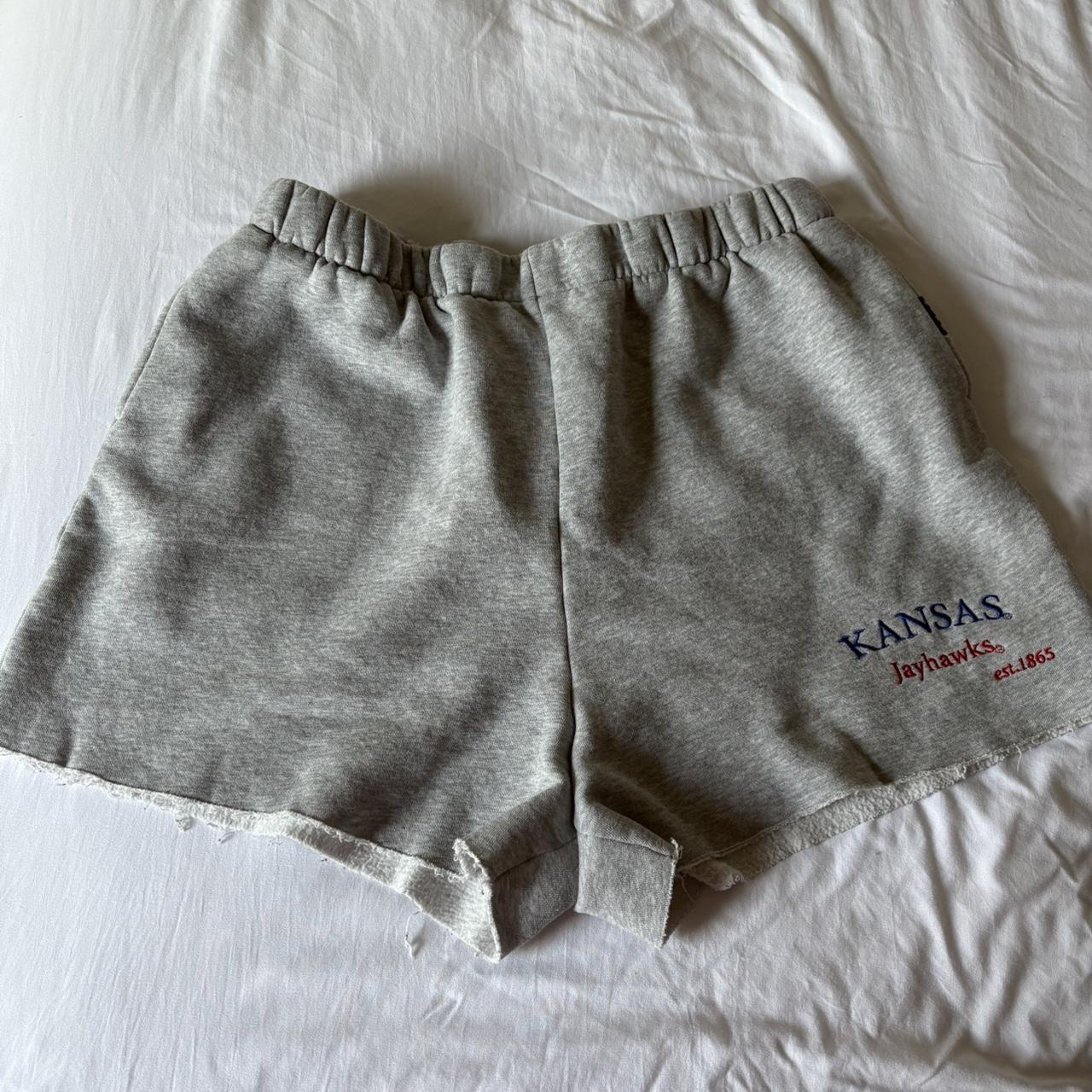 item listed by elllaaa17