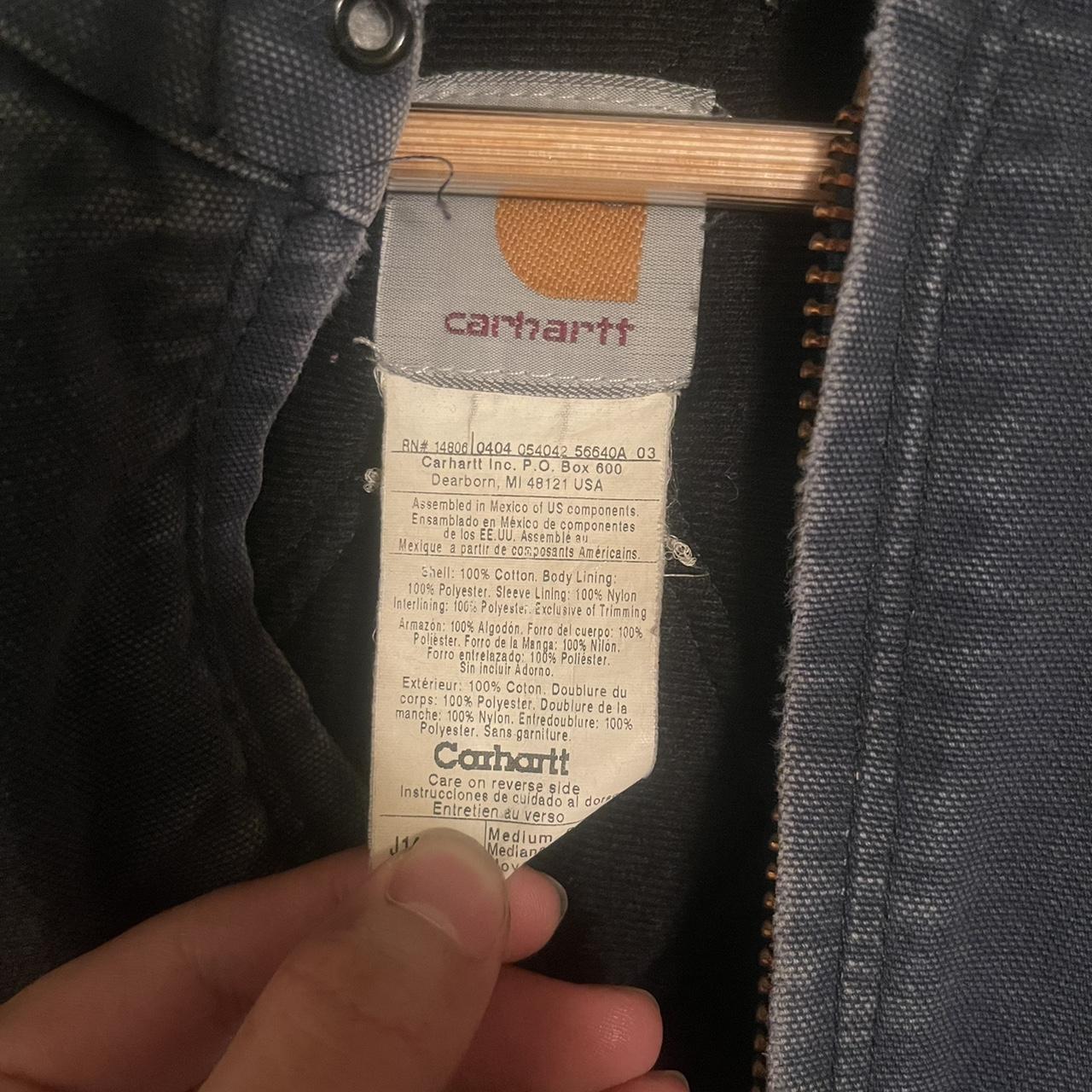 Vintage carhartt j130 jacket Size M paypal preferred. - Depop