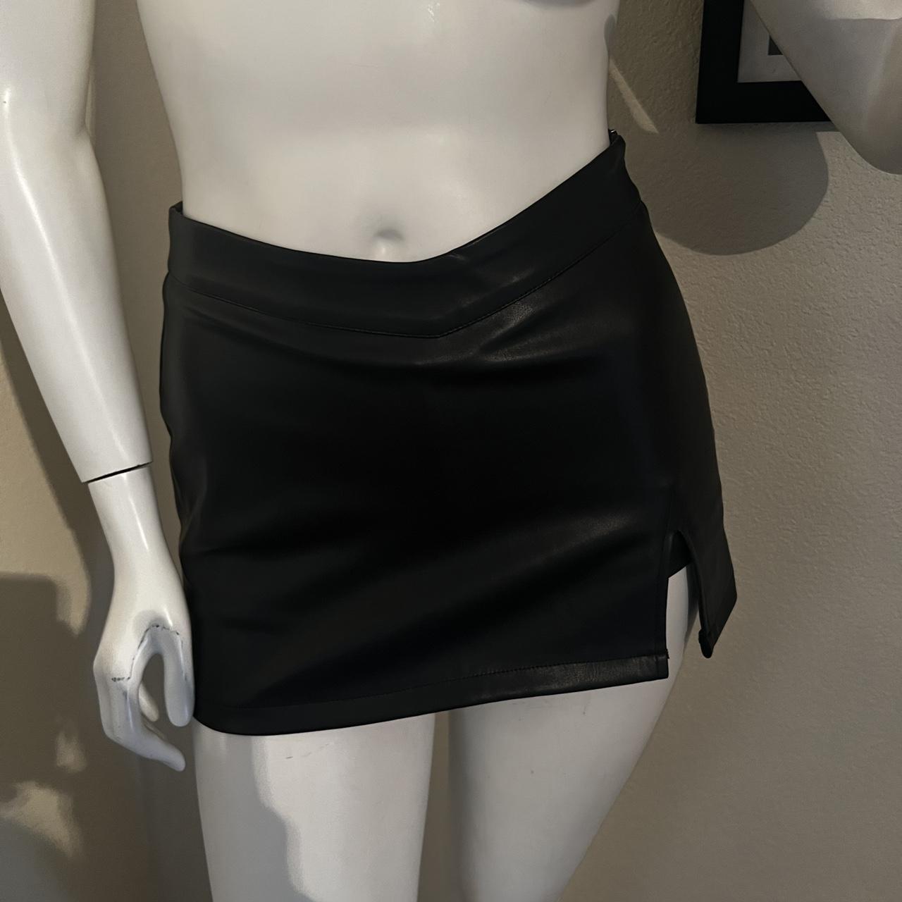 Tiger Mist Women's Black Skirt Depop