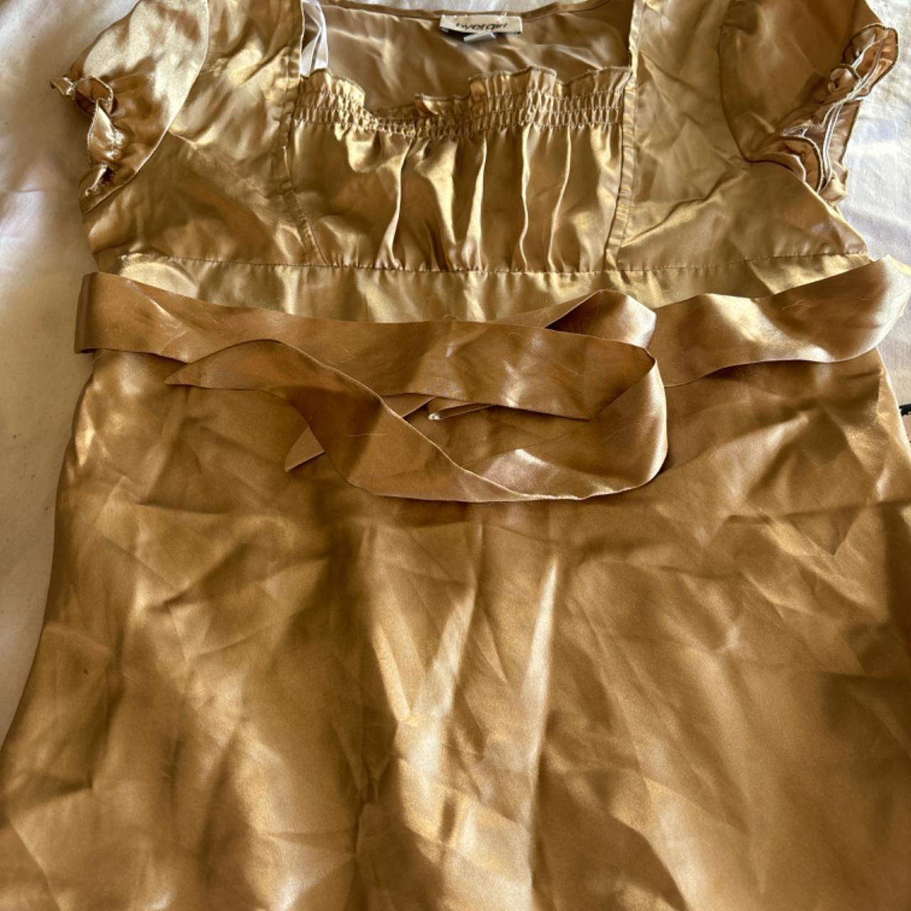 item listed by dolleea