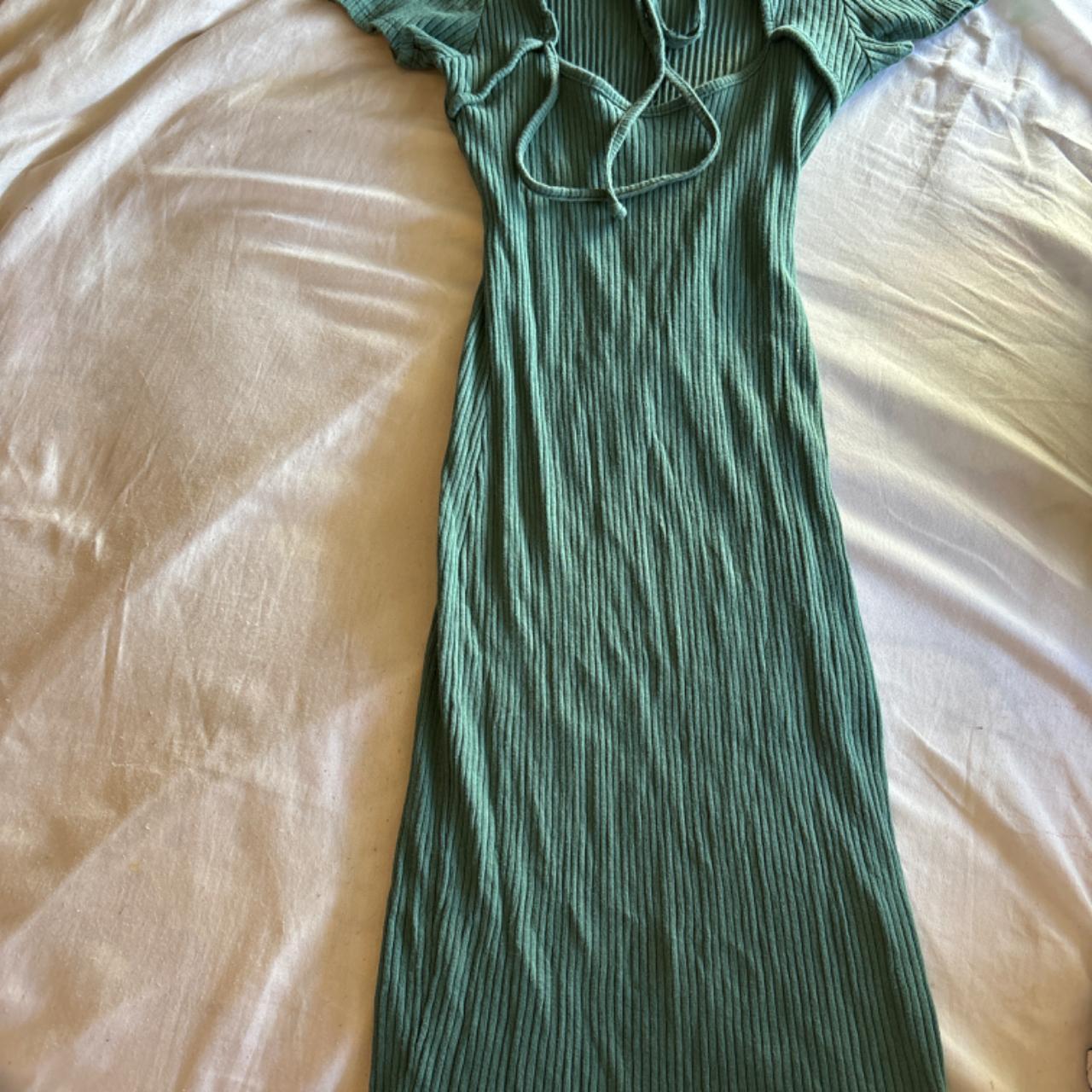 item listed by dolleea