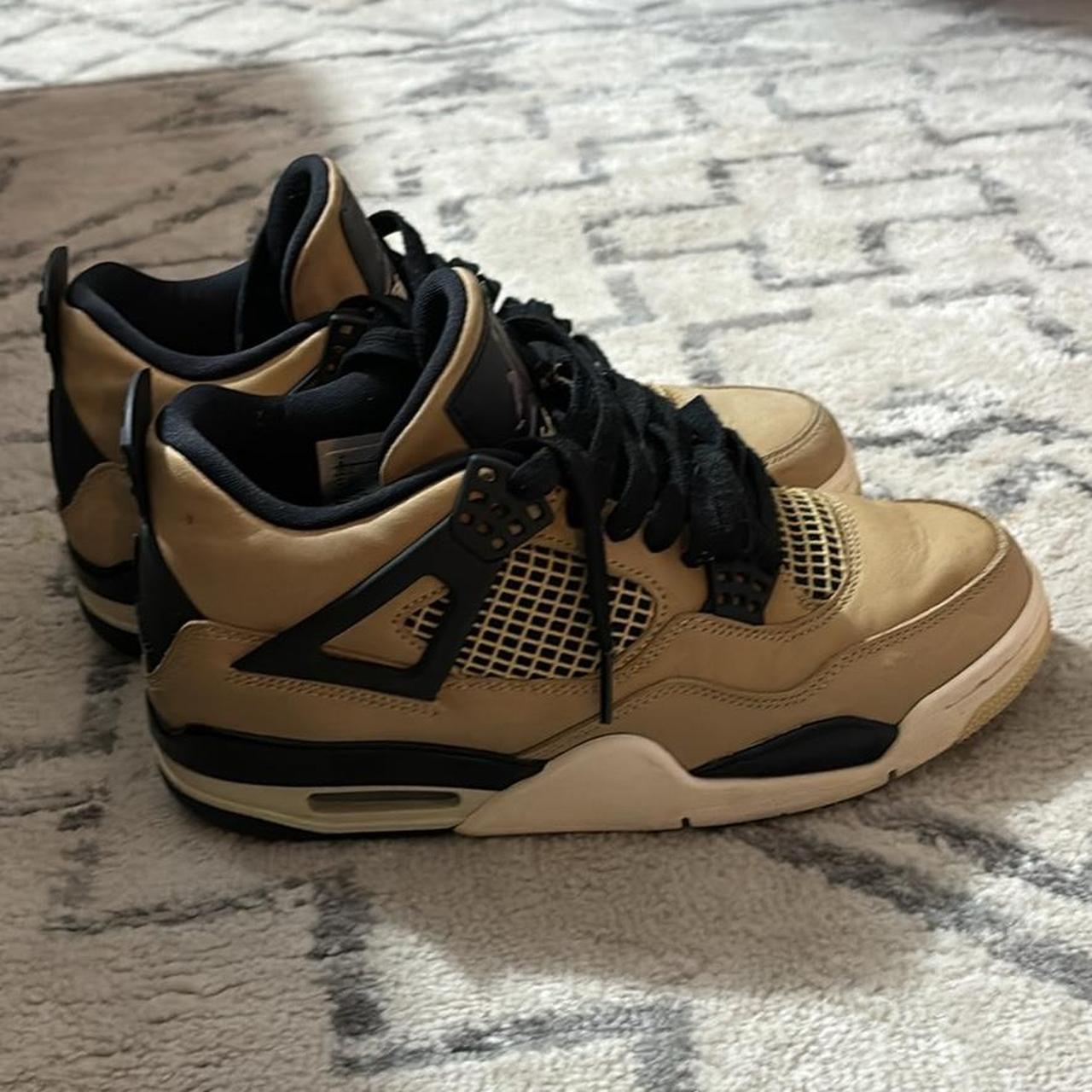 Jordan 4 Retro Fossil (Women's)