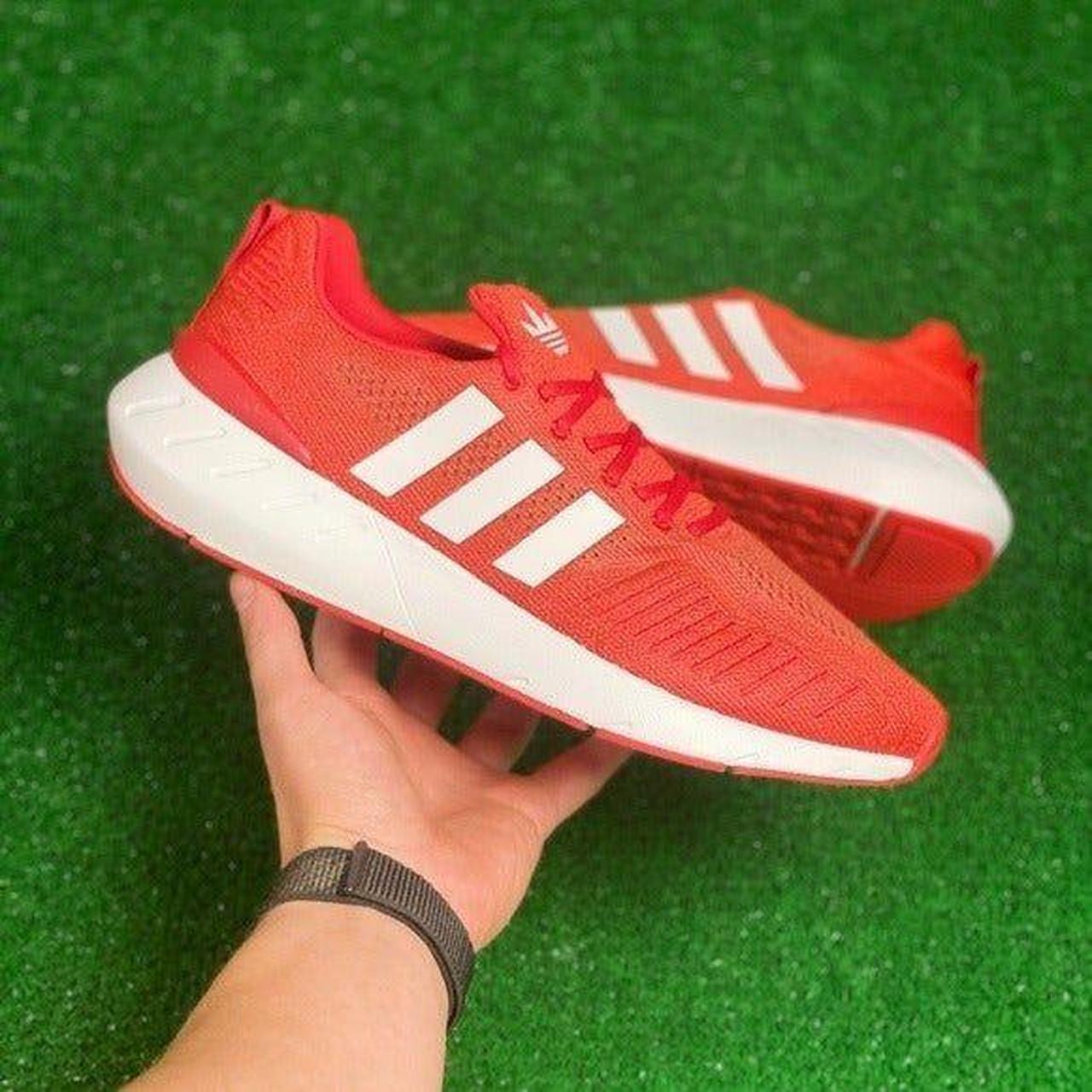 Adidas swift run top mens red