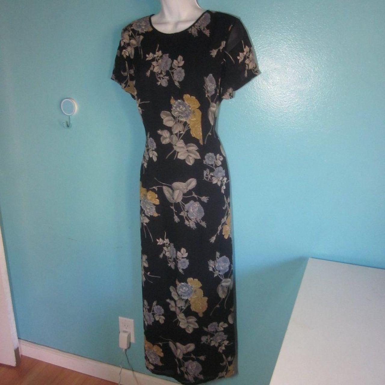 Laura ashley hotsell maxi dress