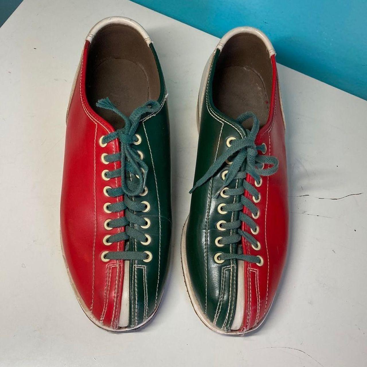 Vintage store bowling shoes