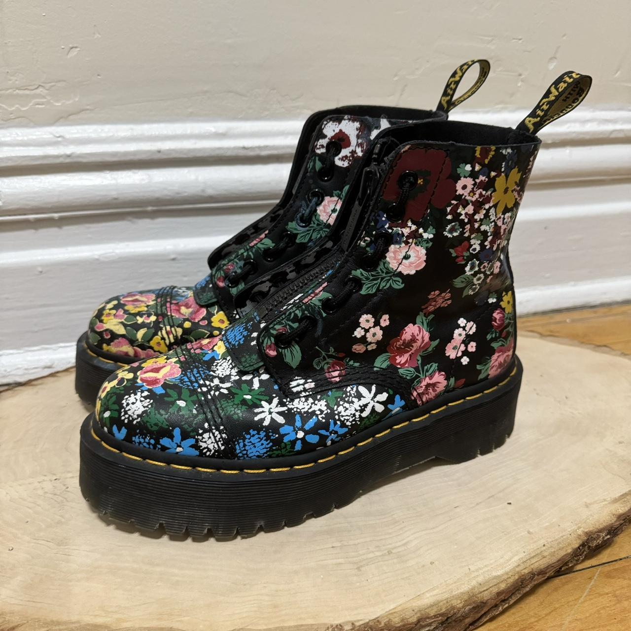 Dr martens sales sinclair size 8