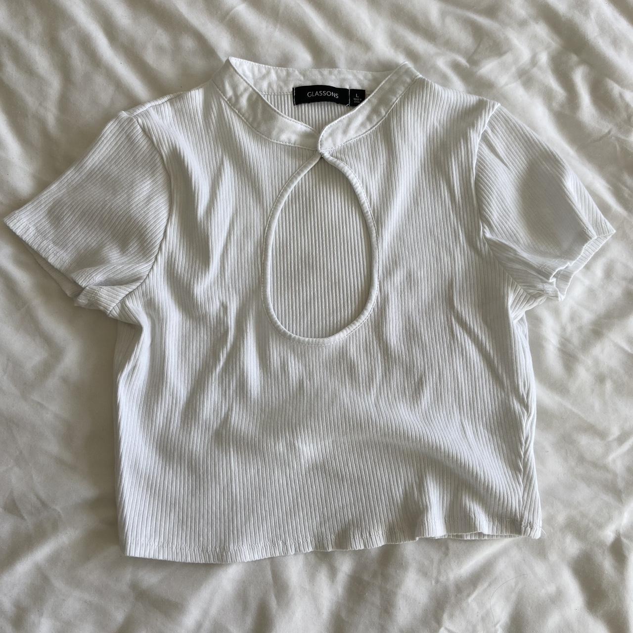Glassons white crop top. Worn a few times and in... - Depop