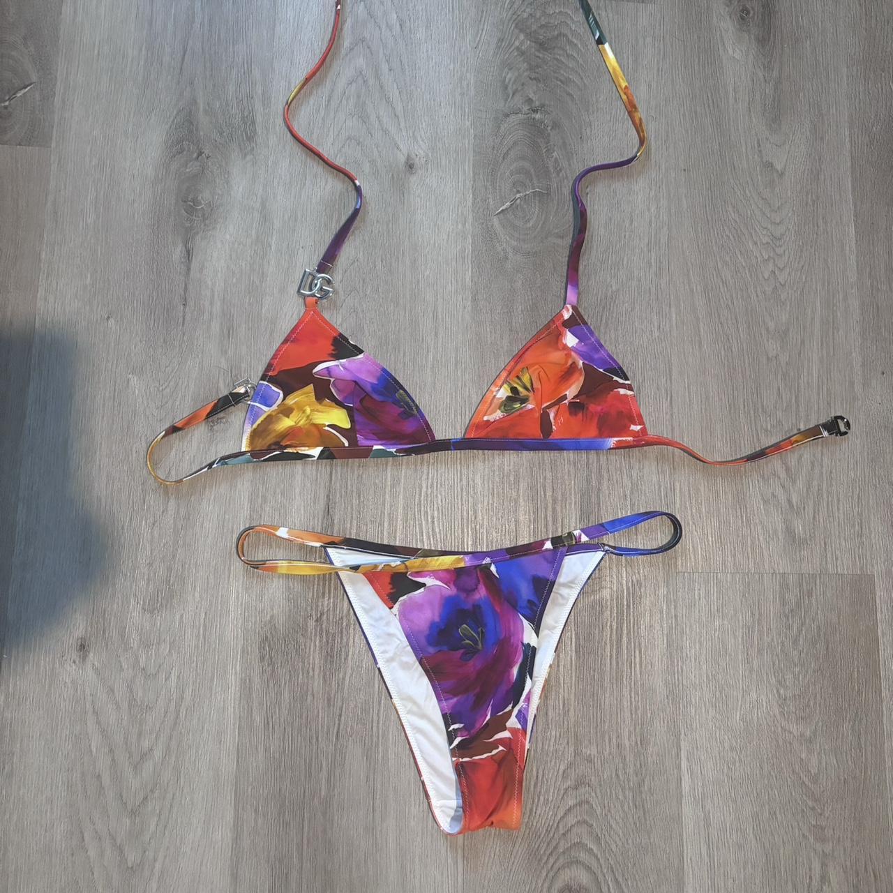 item listed by iamparis85