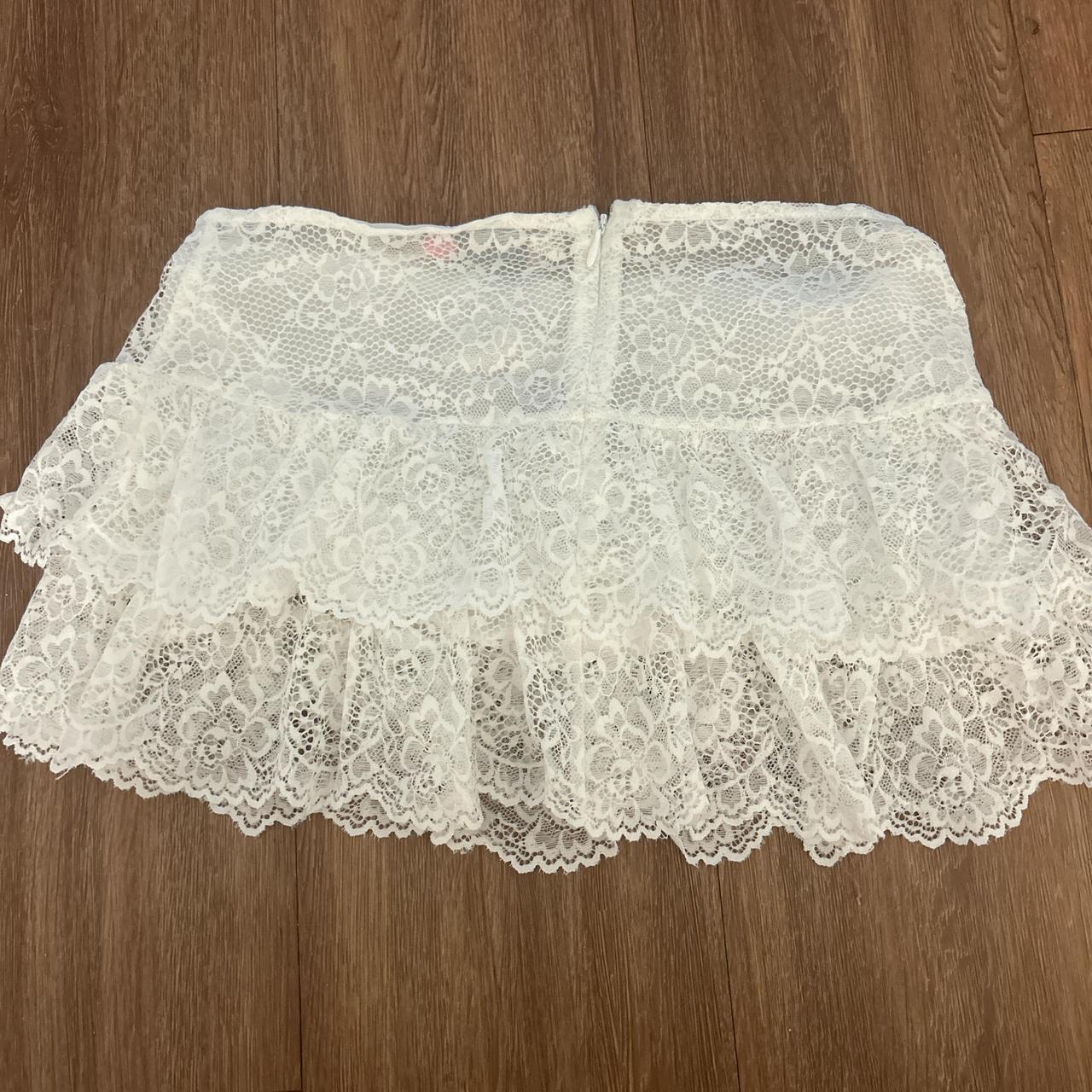 Edikted Women's Skirt - White - XS – Edikted lace… - image 3