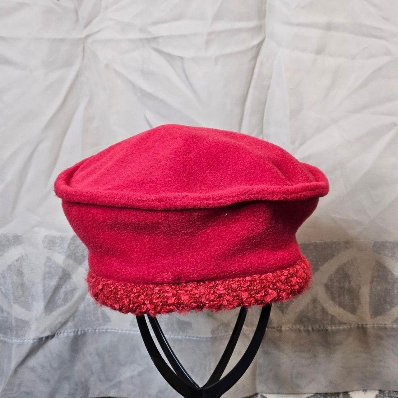 Source Unknown Women's Berets - Red/Black – Genev… - image 2