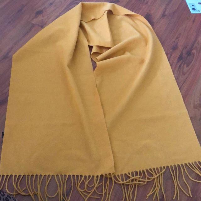 Louis Vuitton 100% Cashmere Scarf 100% - Depop