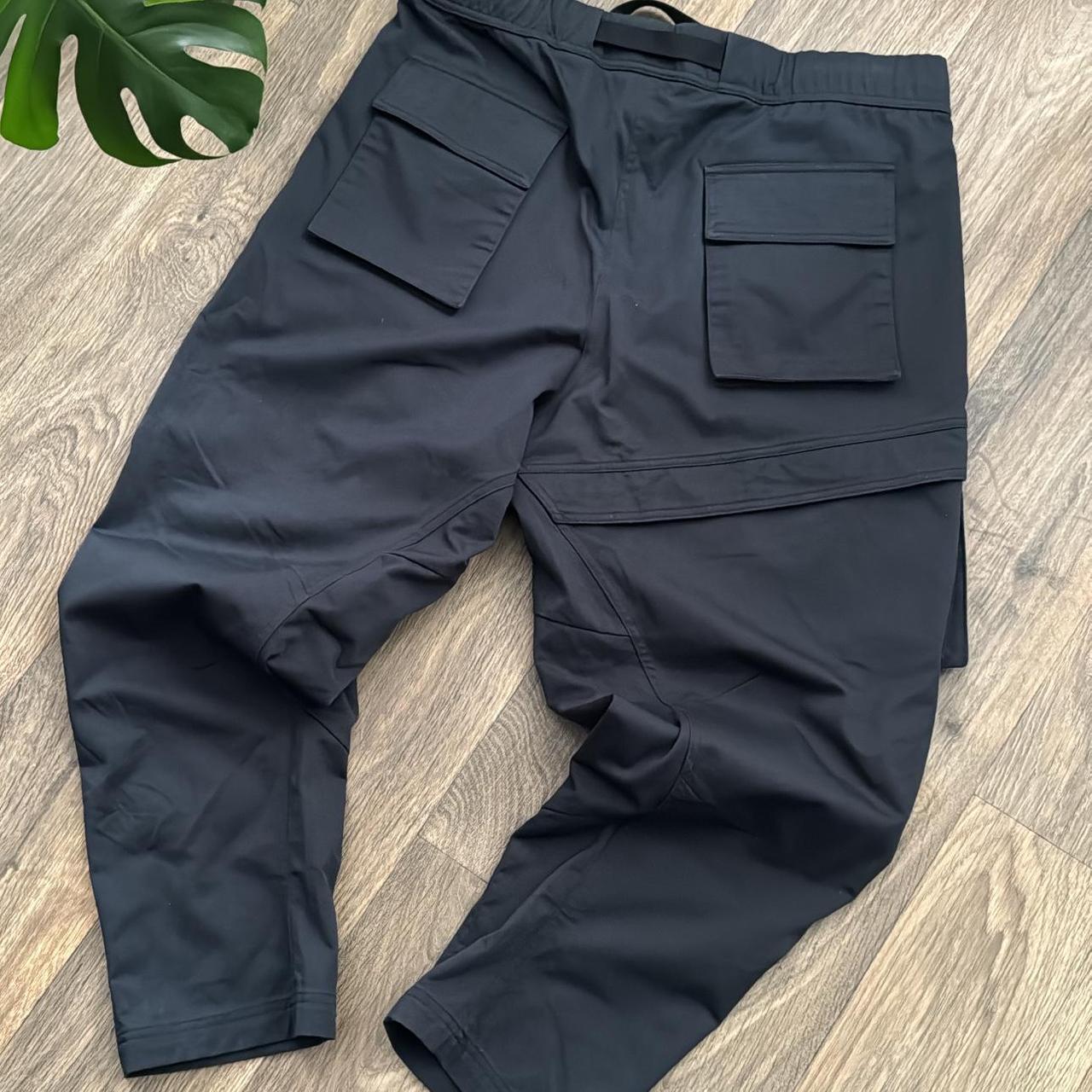 acg woven cargo pant