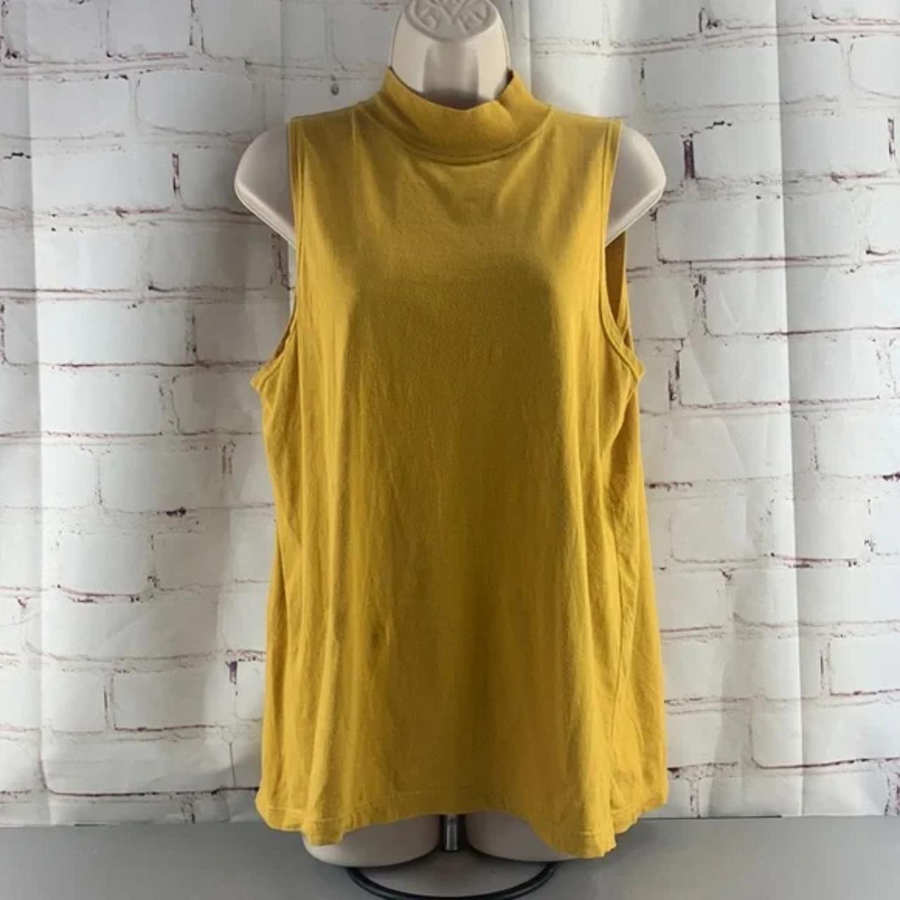 Sleeveless Mock Turtleneck Top by Currants by Jeri... Depop