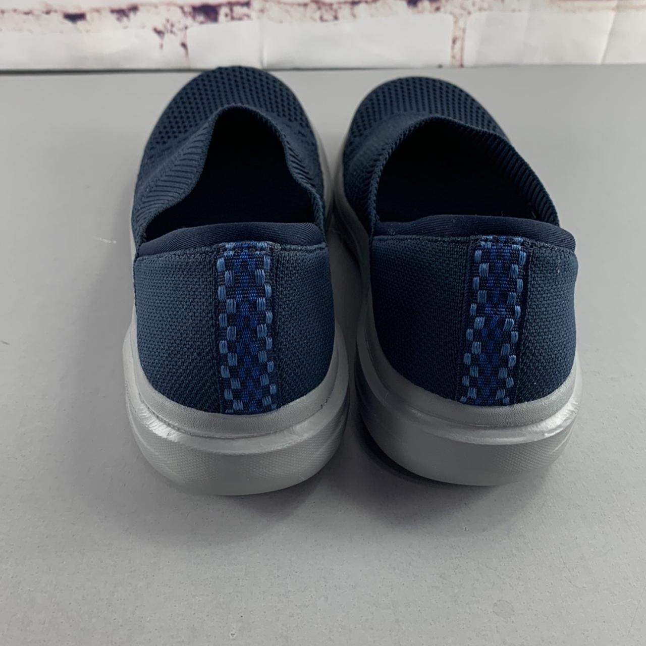 bzees charlie knit slip on