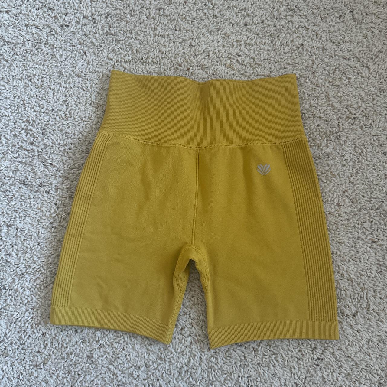 item listed by maggieaziz