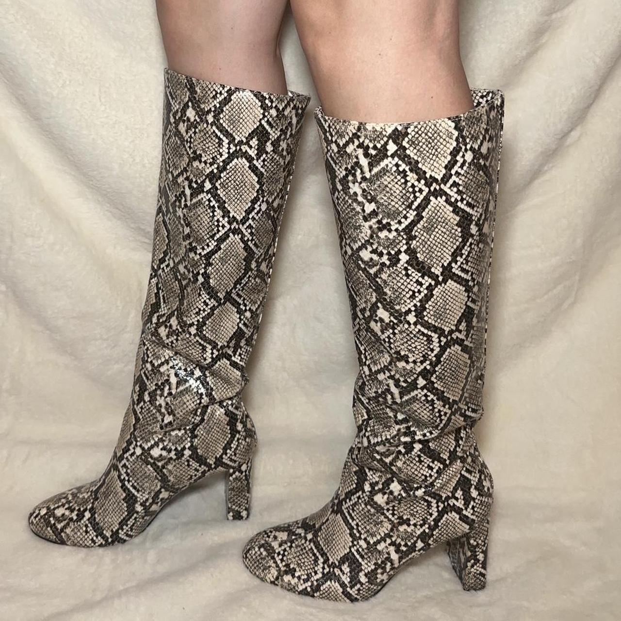 Knee high clearance snakeskin boots zara