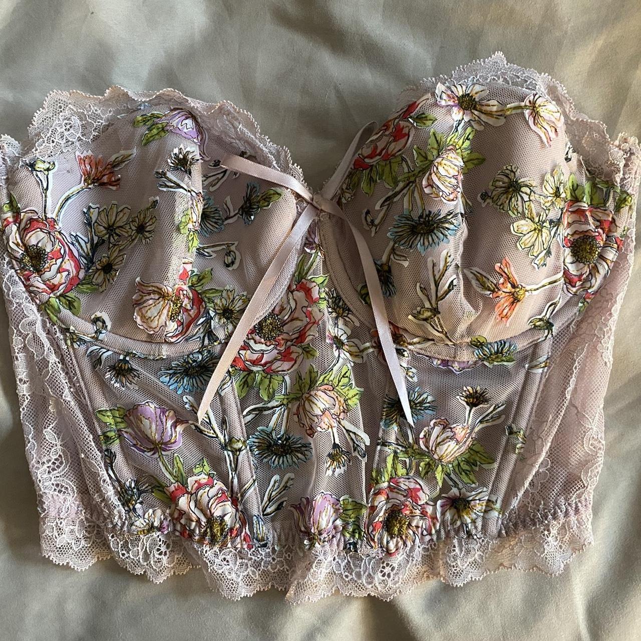 Nala lace unlined bustier from cotton on New with - Depop