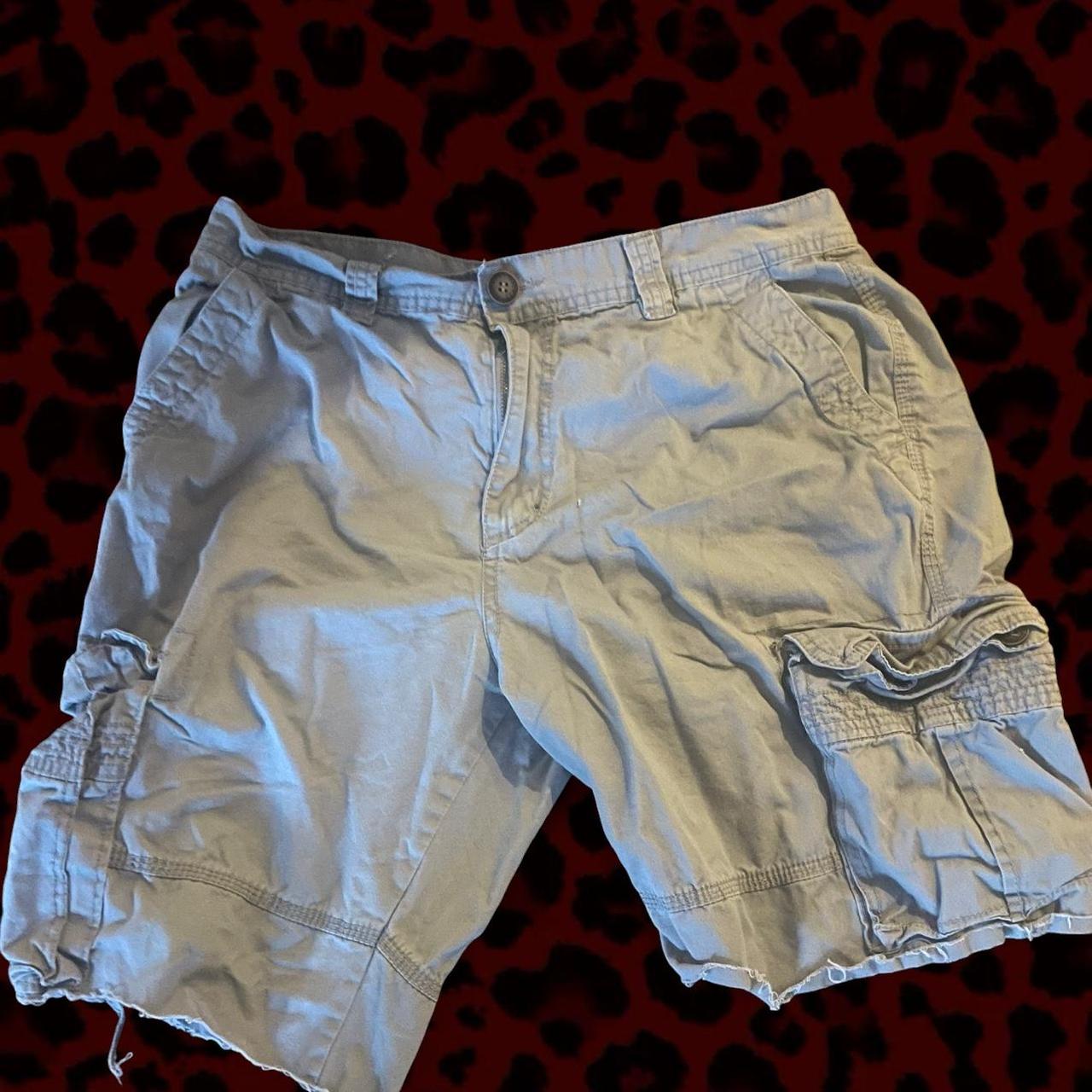 item listed by livingdeadshop