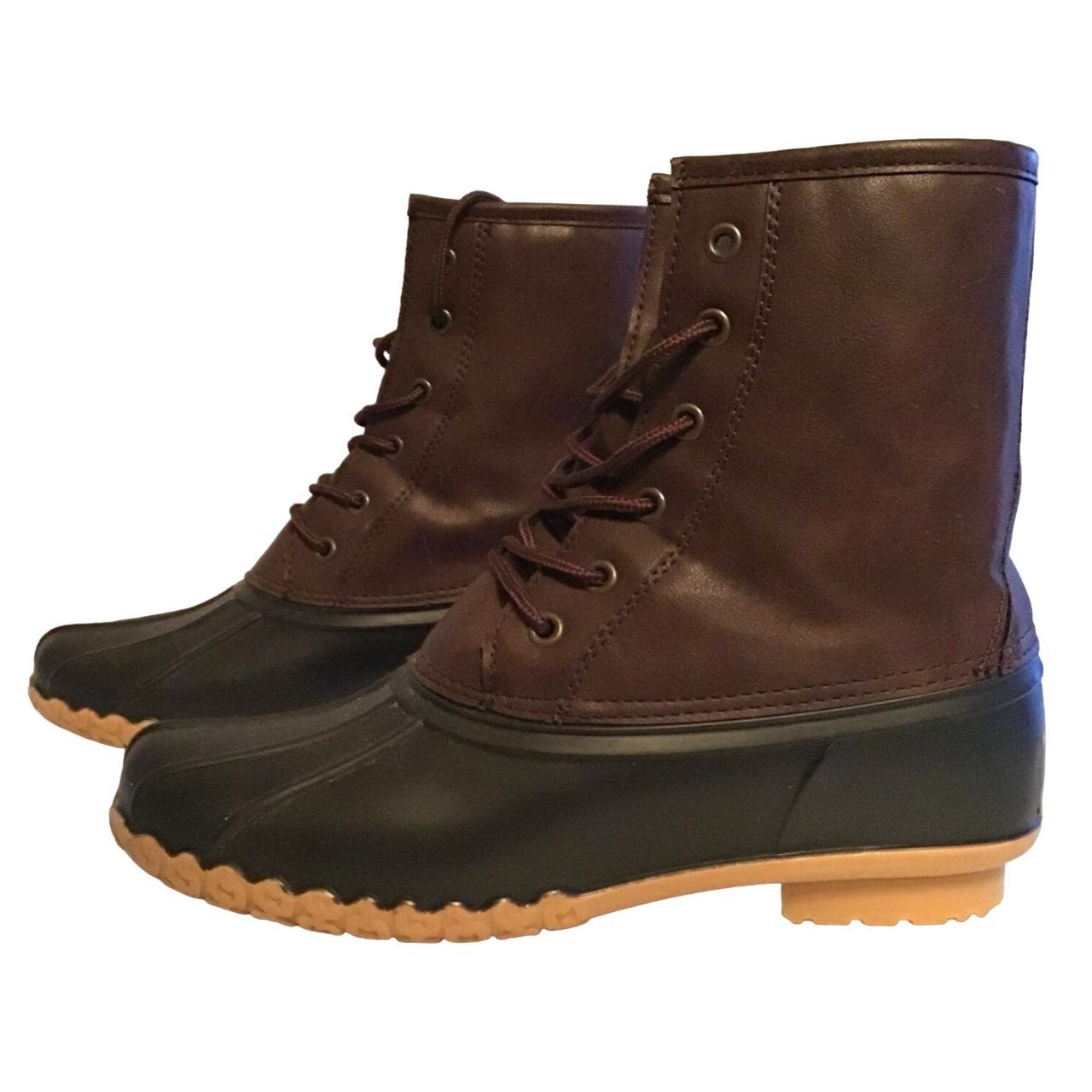 These super comfortable WEATHERPROOF RAIN BOOTS are... Depop