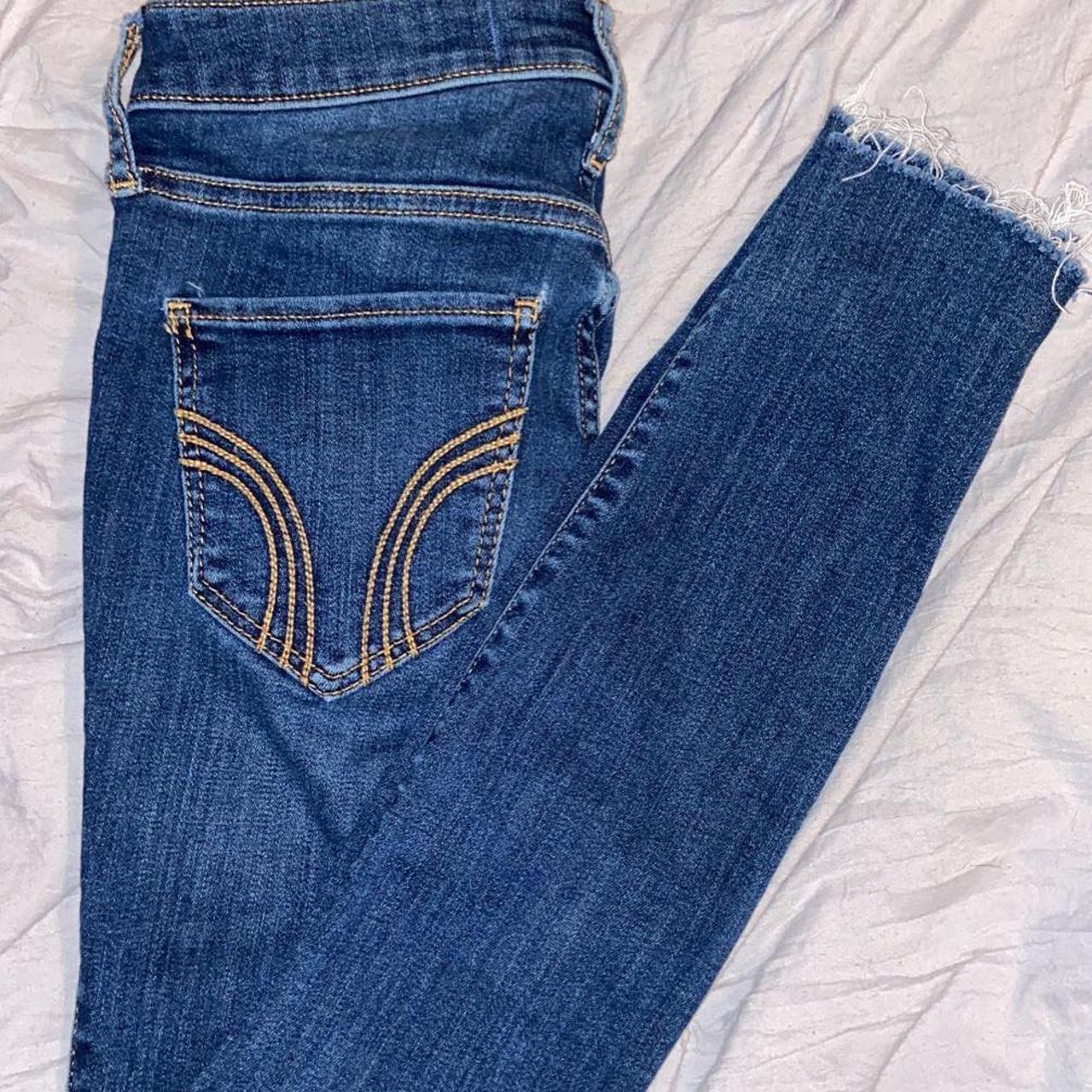 Hollister high rise skinny jeans, size 1R only worn - Depop