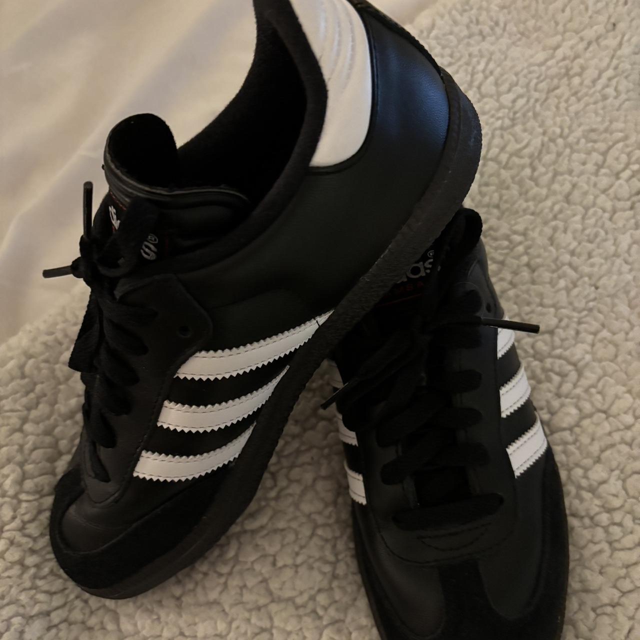 adidas sambas youth size 5.5 (womens 7) worn once - Depop