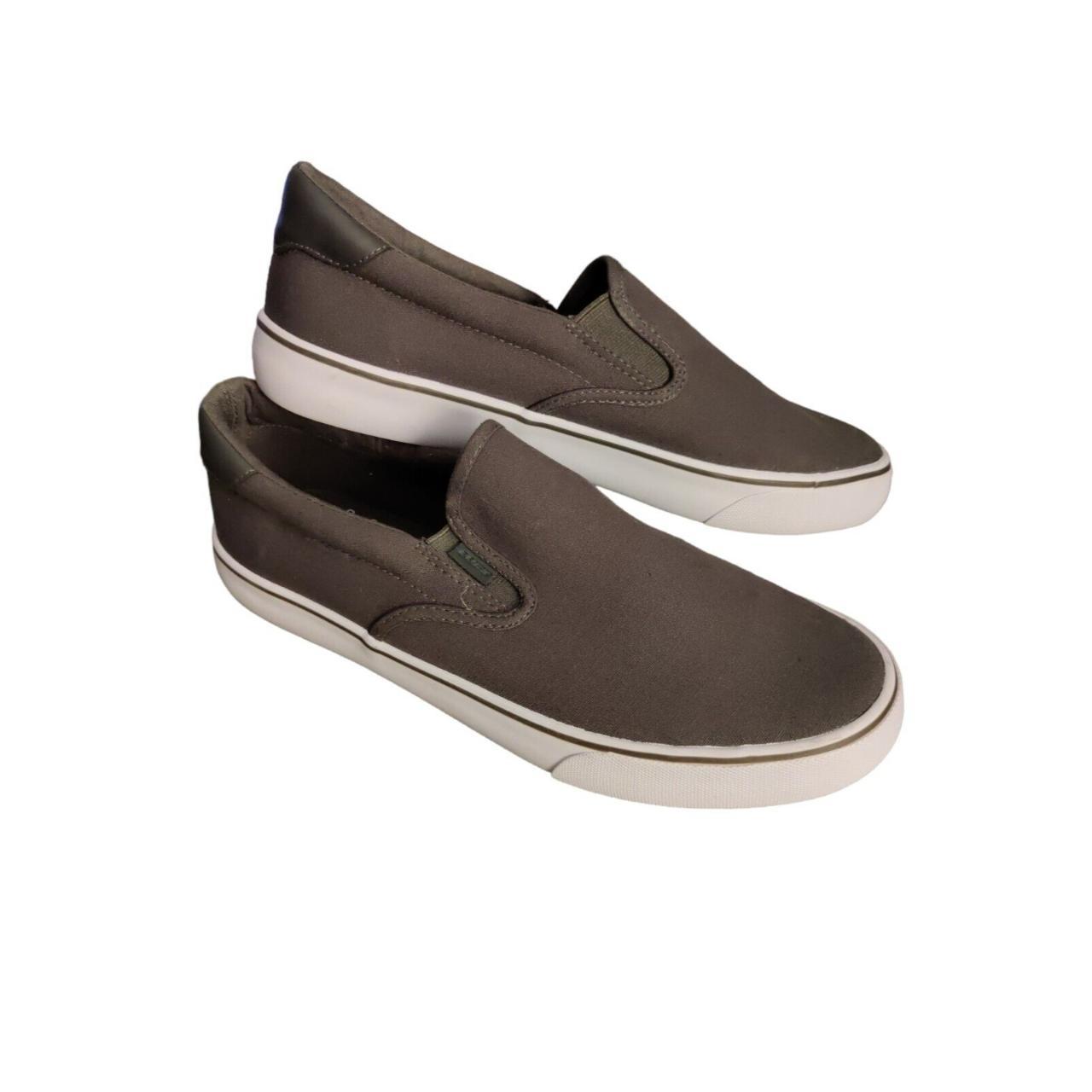 lugz slip on