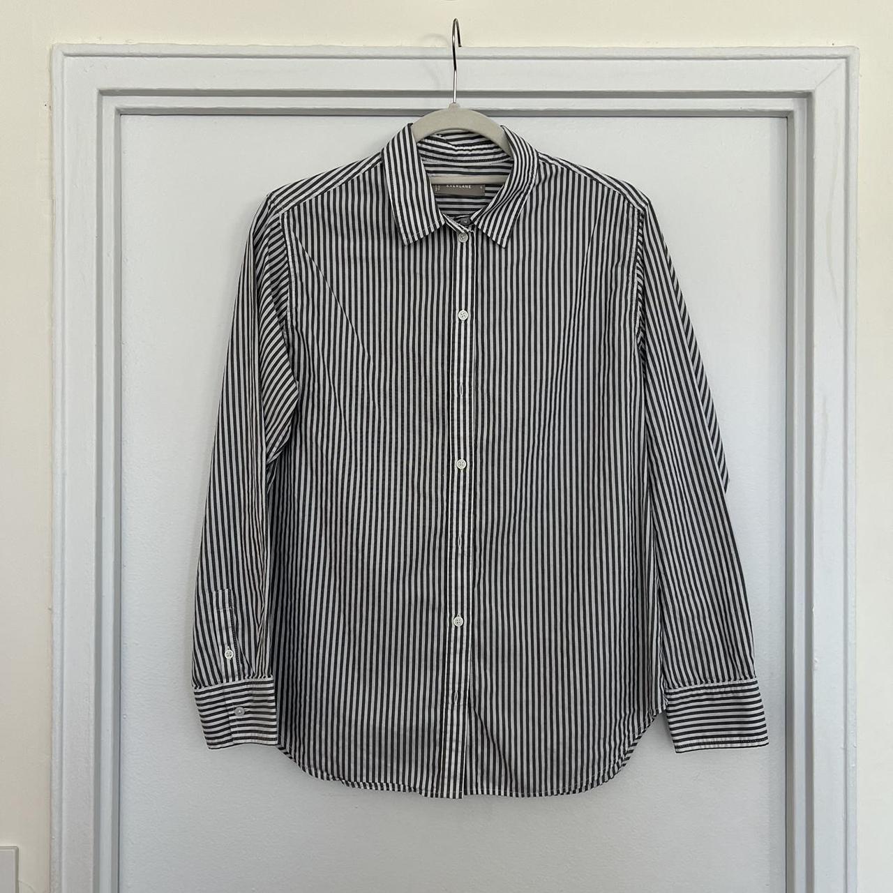 Everlane striped cotton button down 🦓 size 6 Fits... - Depop