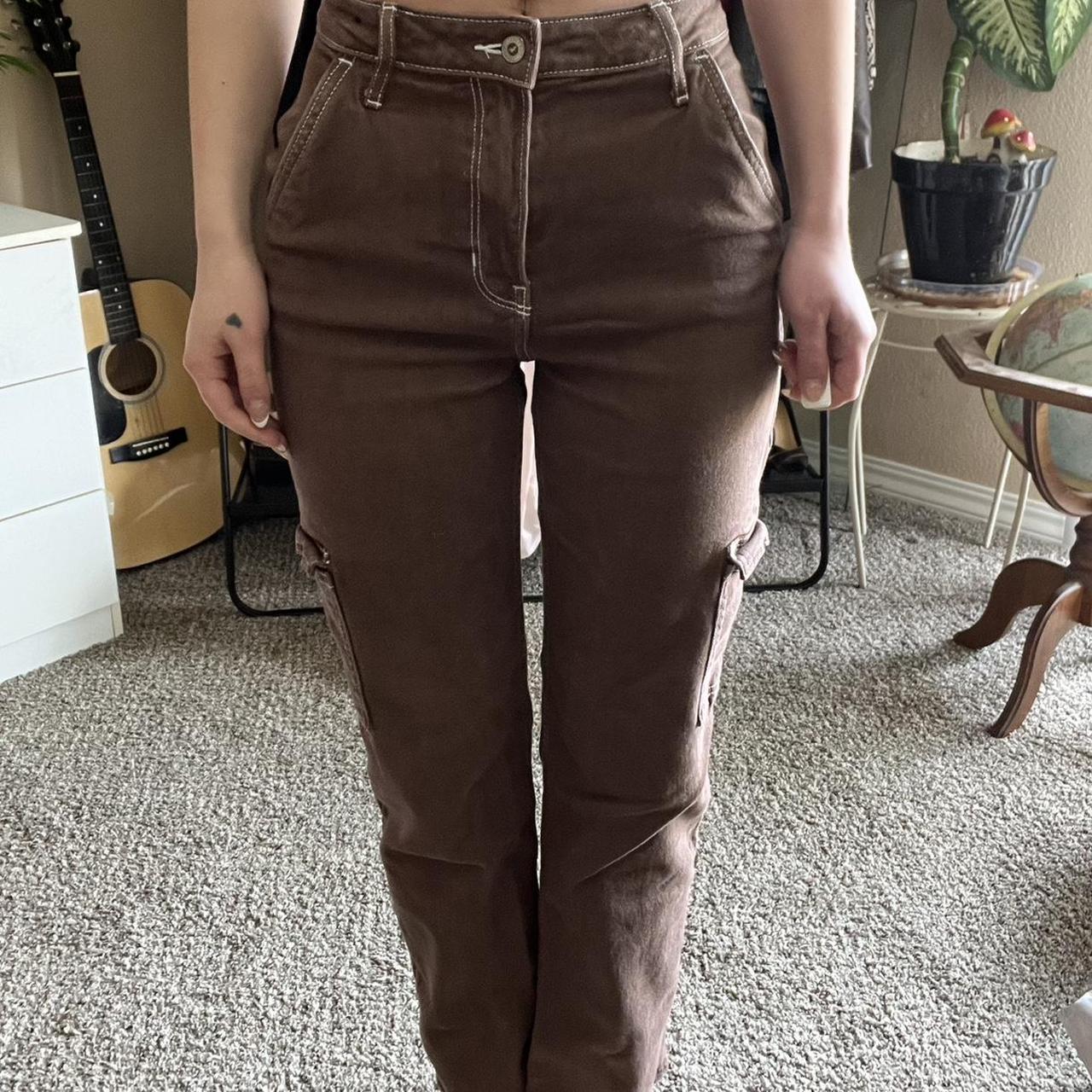 Brown Hollister Cargo Dad Pants -worn only once - Depop