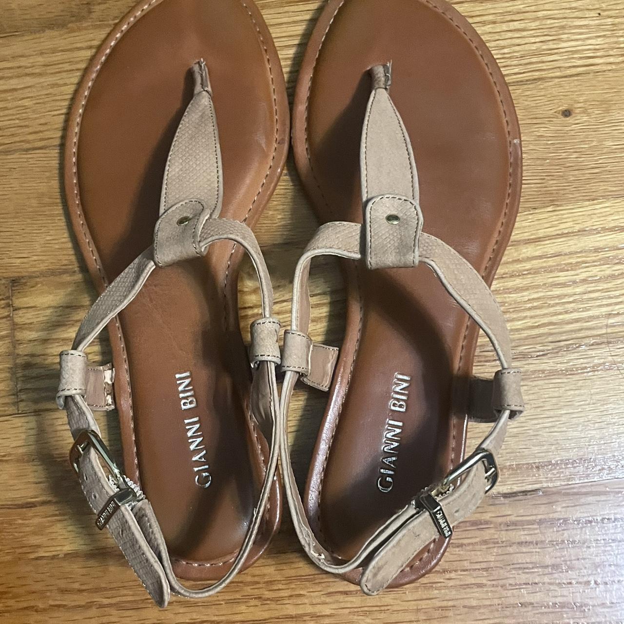 Gianni Bini Sandals size 8 super cute and barely Depop