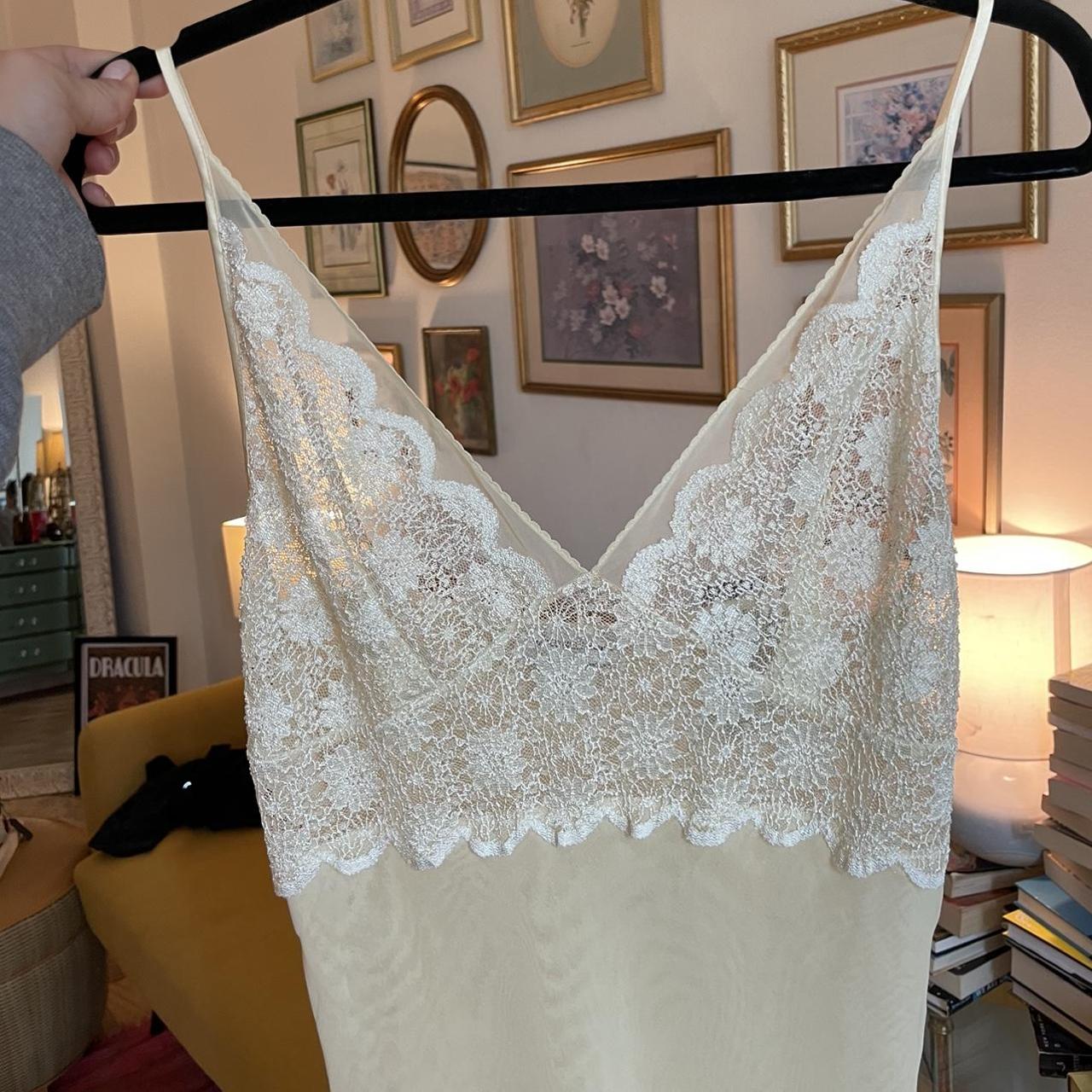 item listed by claudiaacaruso