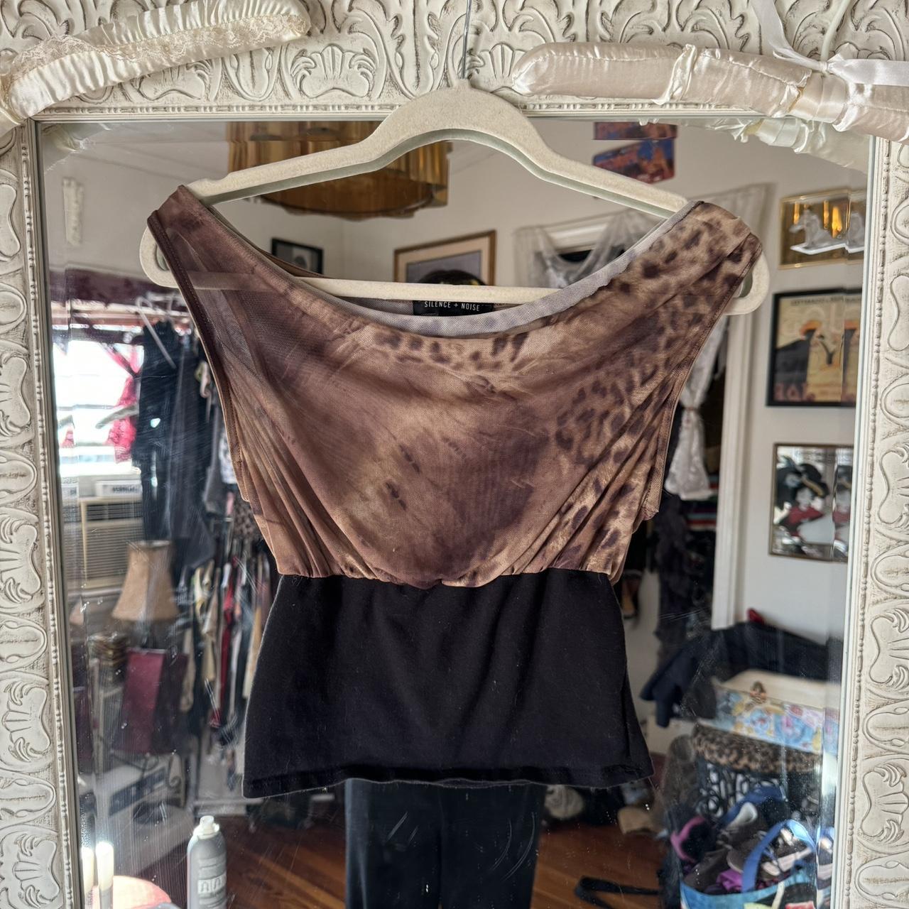 item listed by claudiaacaruso