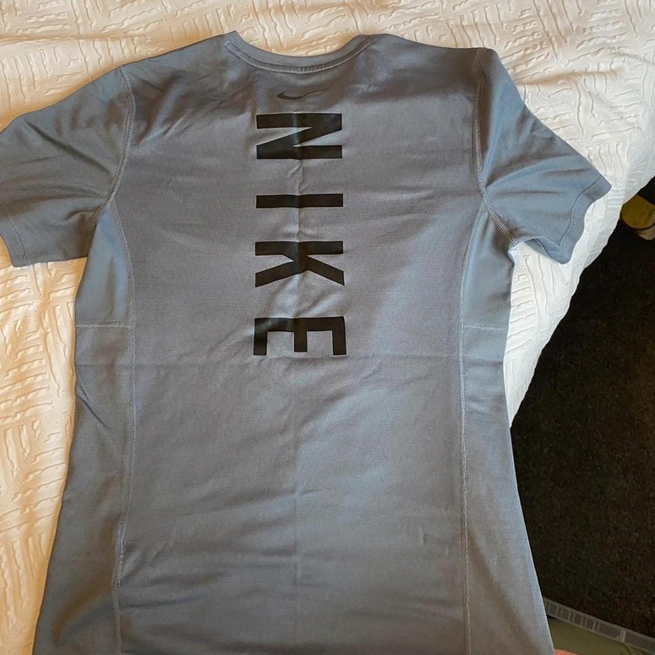 womens nike running t shirt