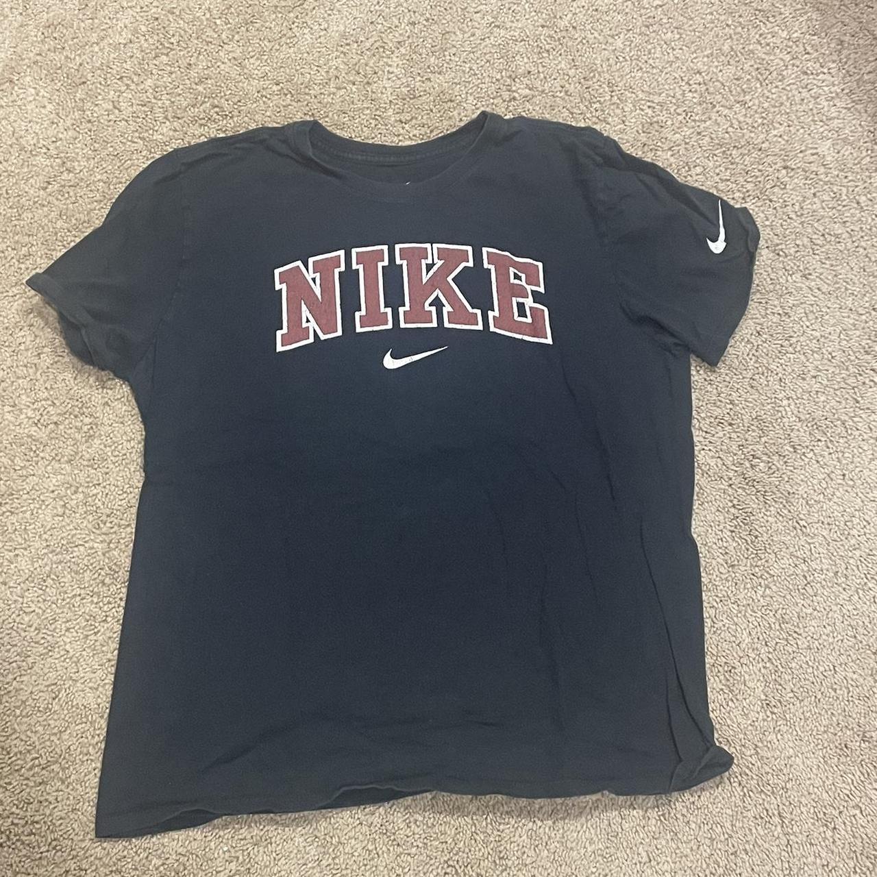Vintage nike-t-shirt - Depop