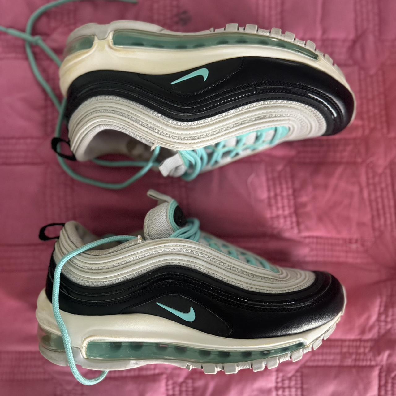 item listed by taystyles94
