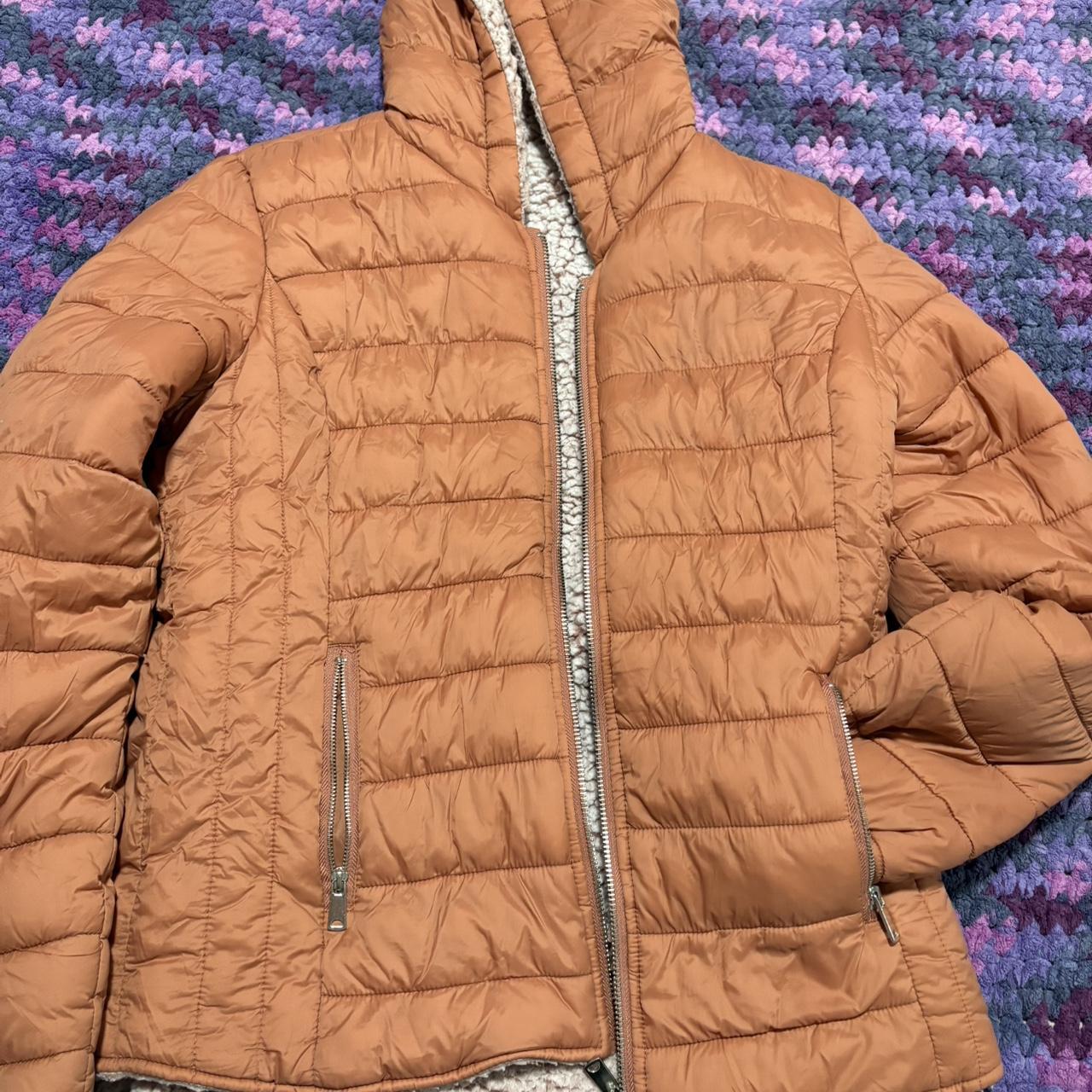 item listed by alidotson40