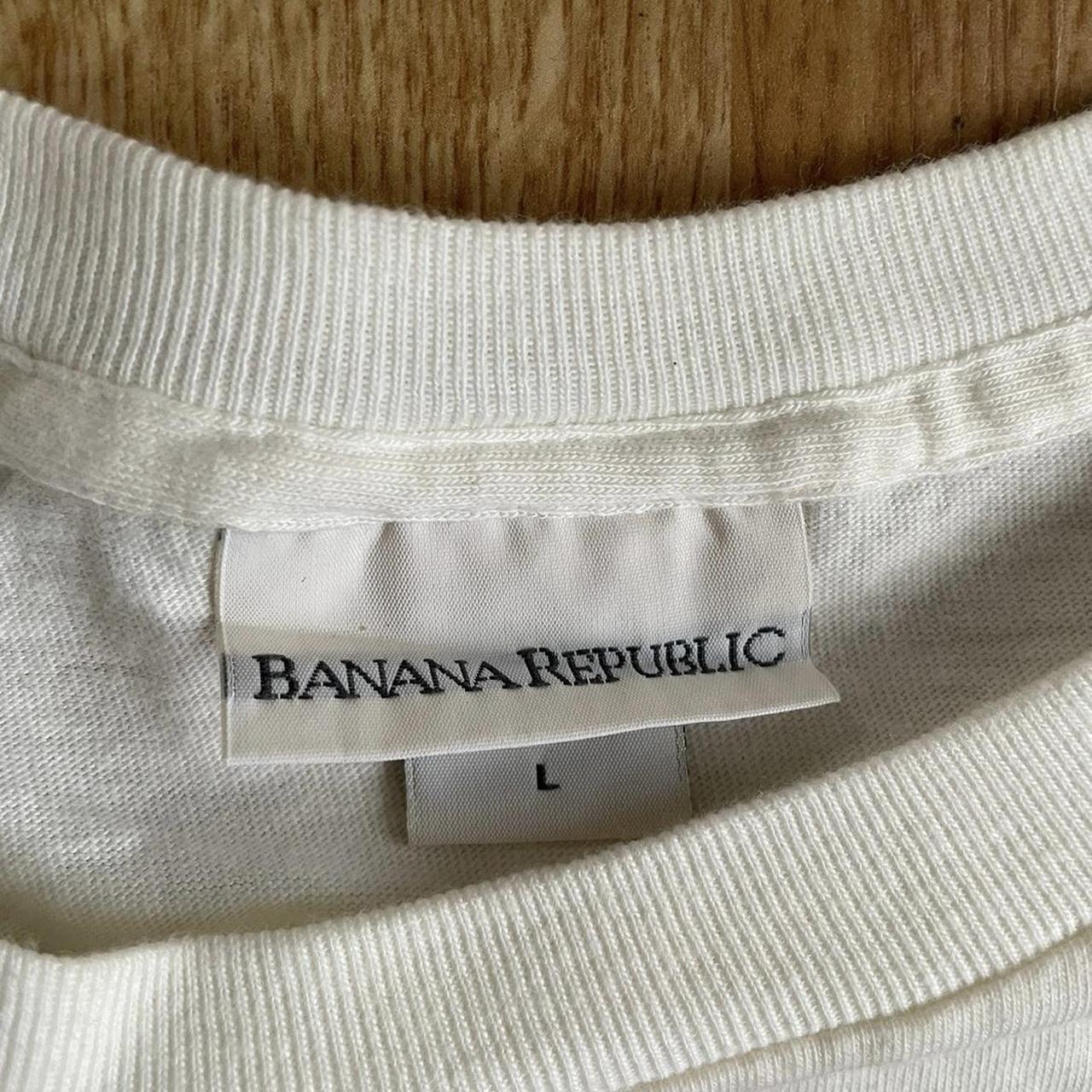 Banana Republic Men's White T-shirt | Depop