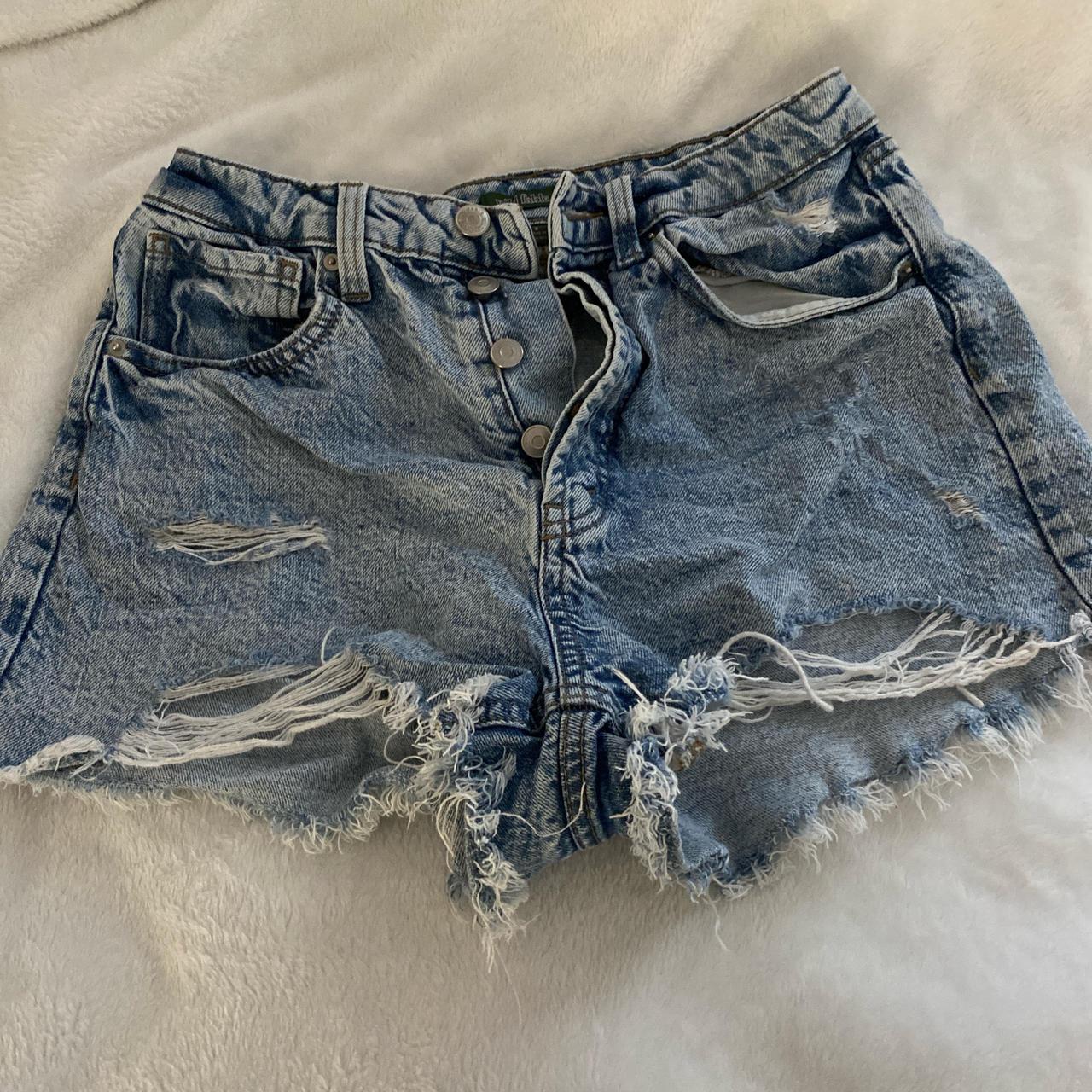 item listed by frankieleatherman
